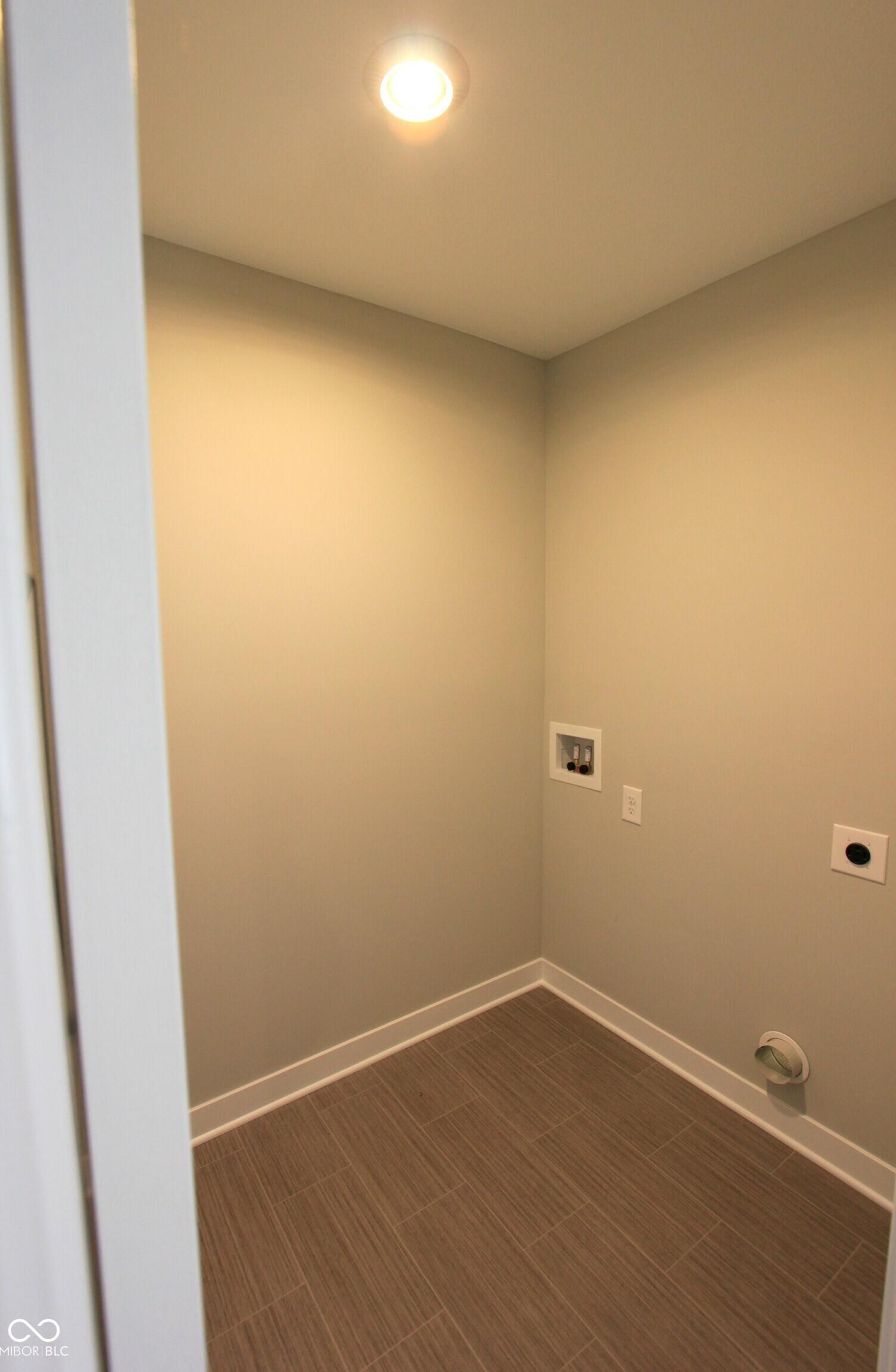 Photo #24