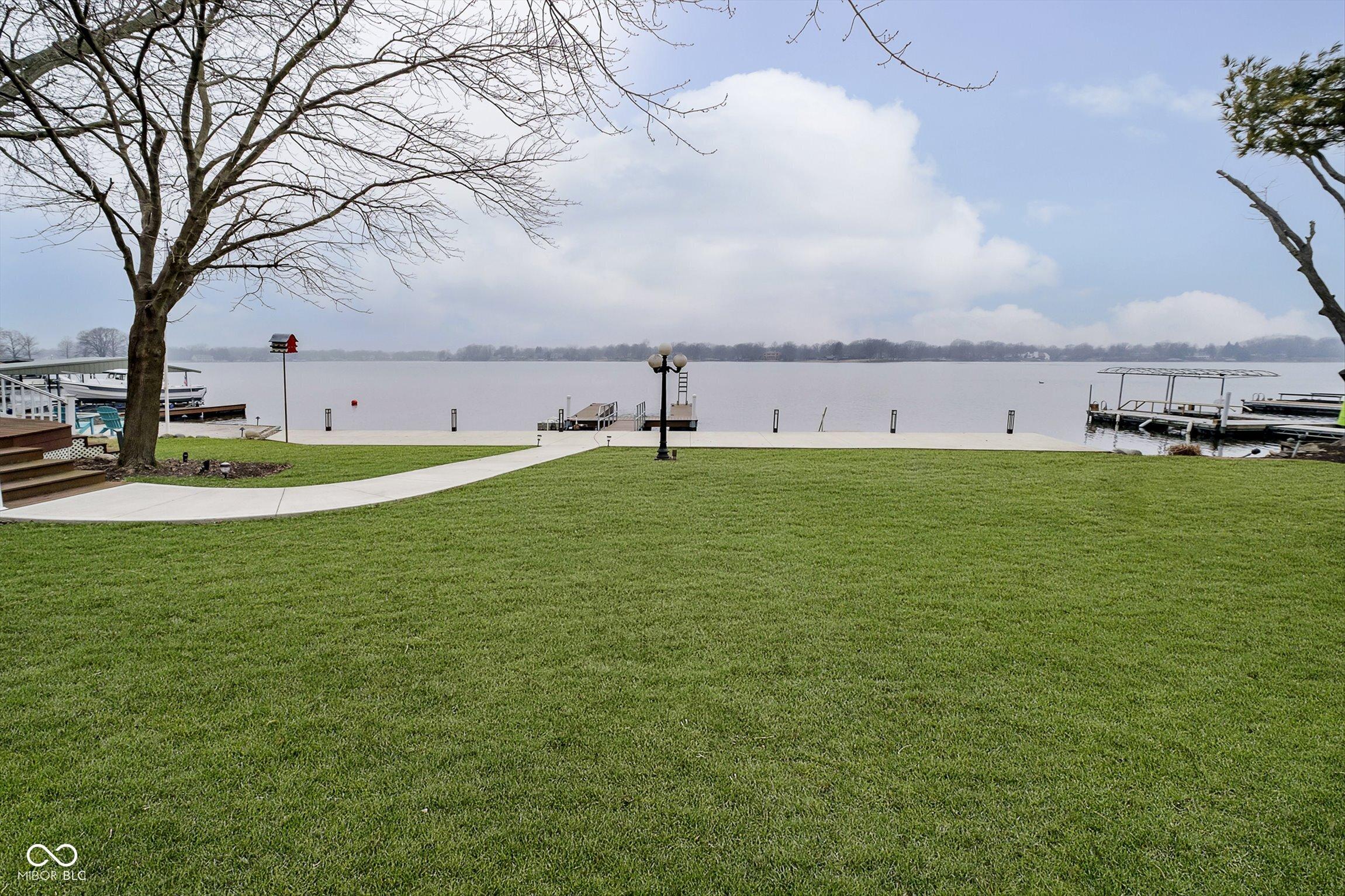 Photo #33