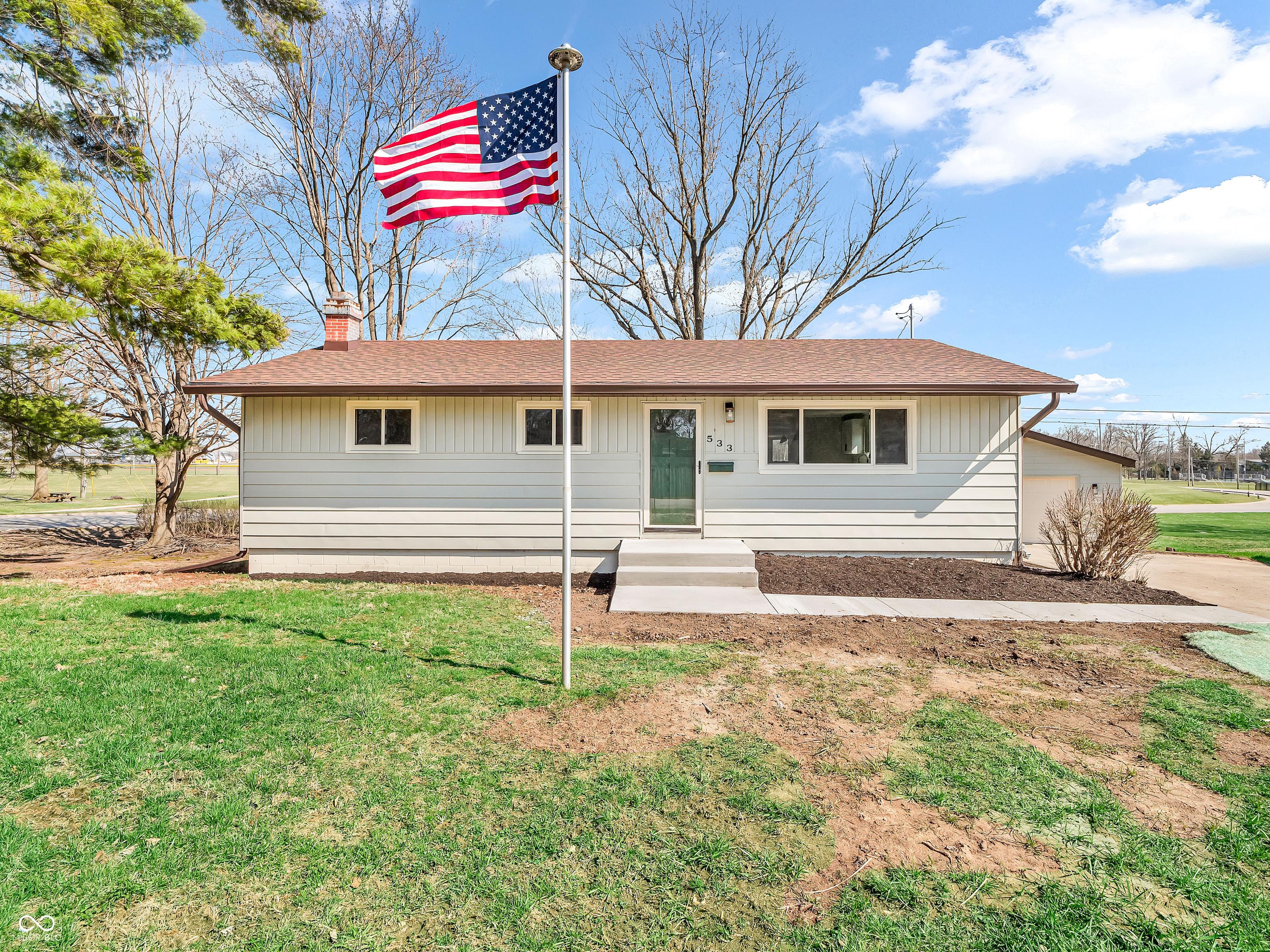 Photo one of 533 E Ulen Dr Lebanon IN 46052 | MLS 22029797
