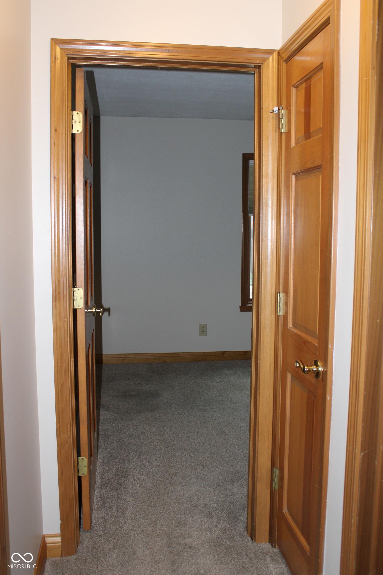 Photo #28