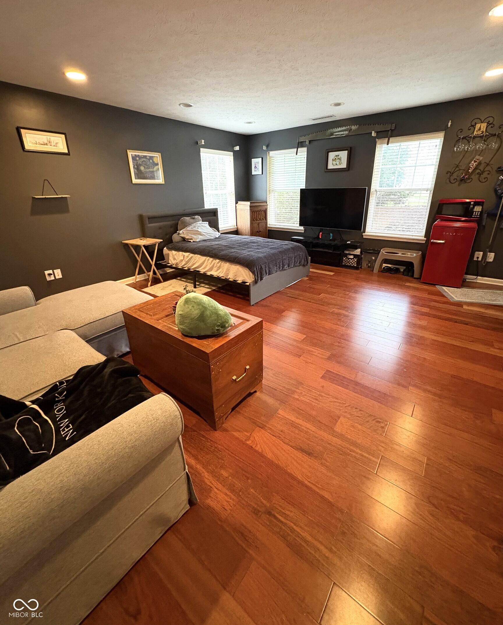 Photo #42