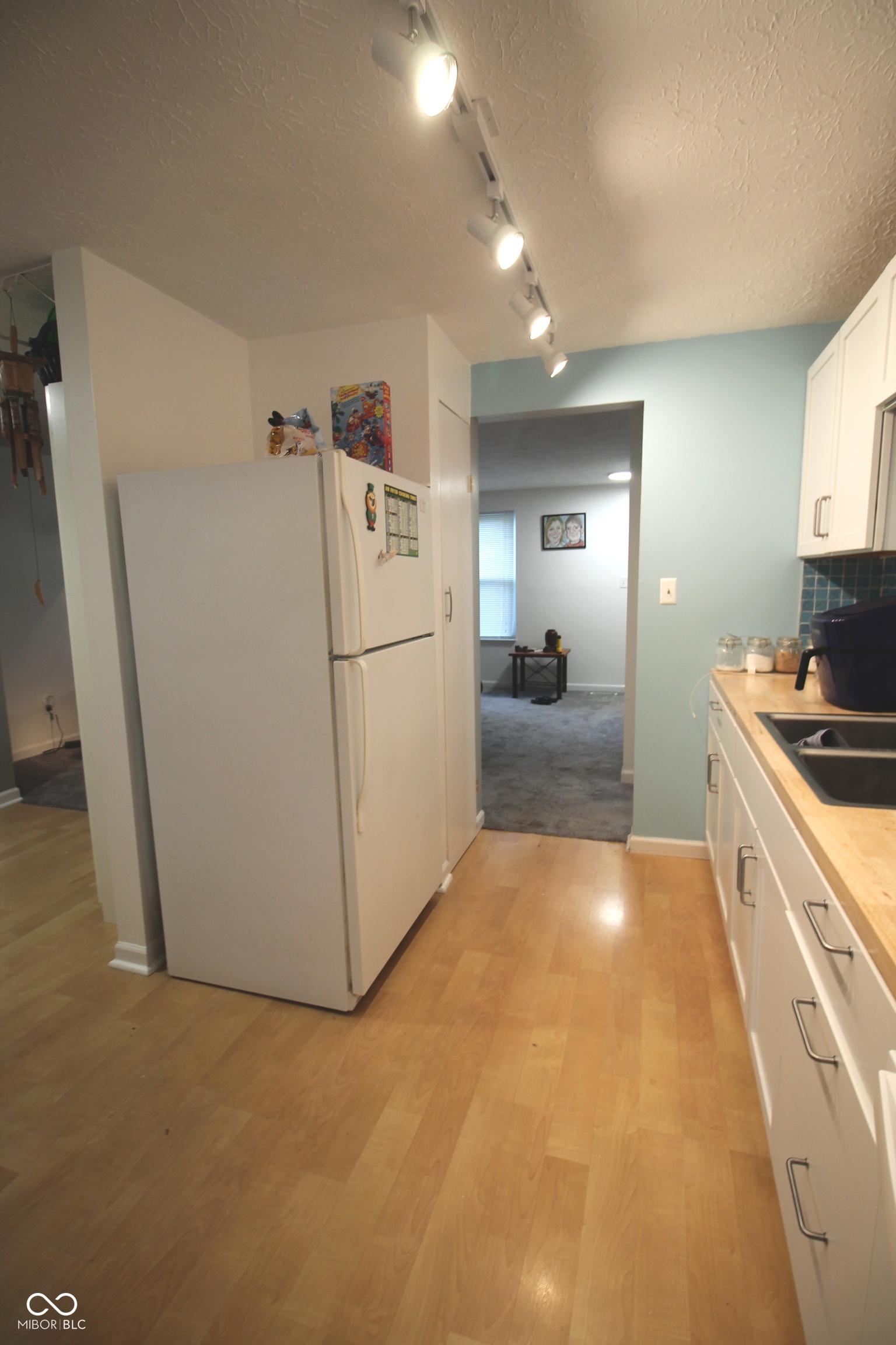 Photo #15