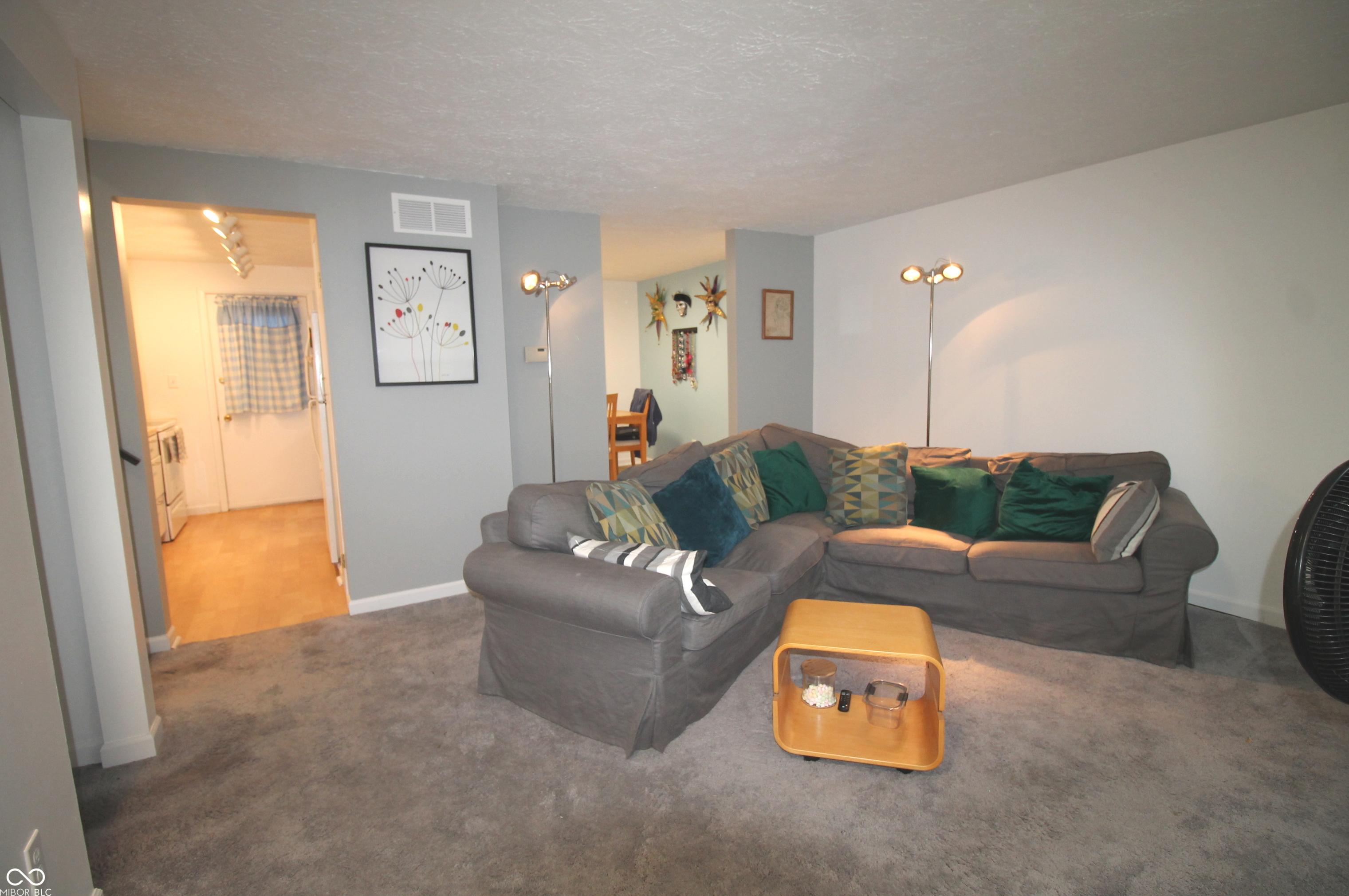 Photo #4
