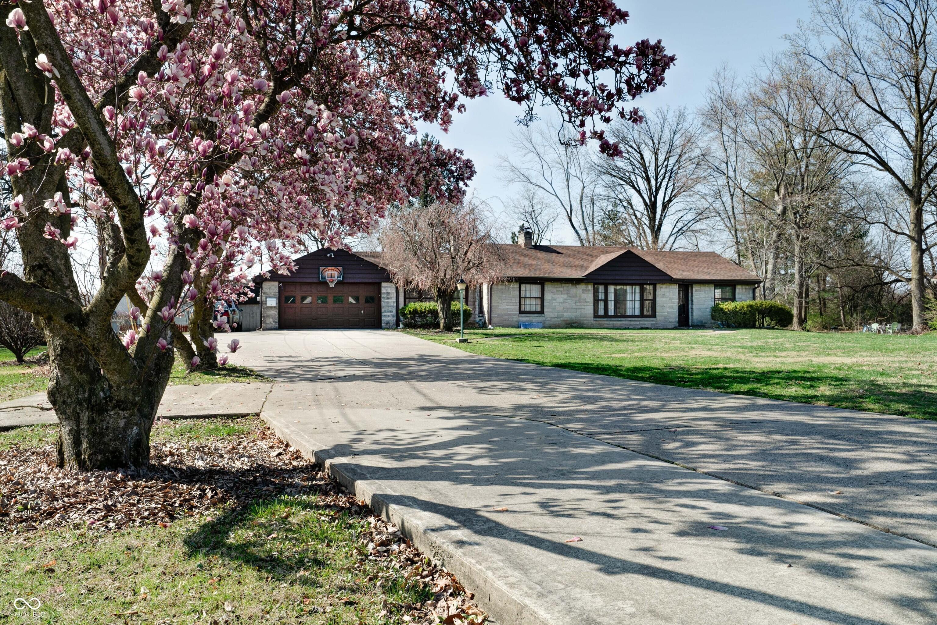Photo one of 6047 W 56Th St Indianapolis IN 46254 | MLS 22030535
