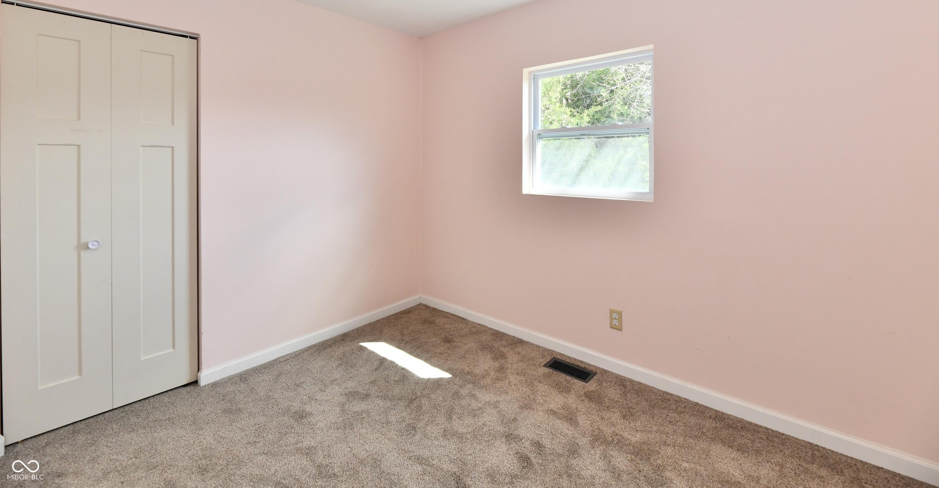 Photo #24