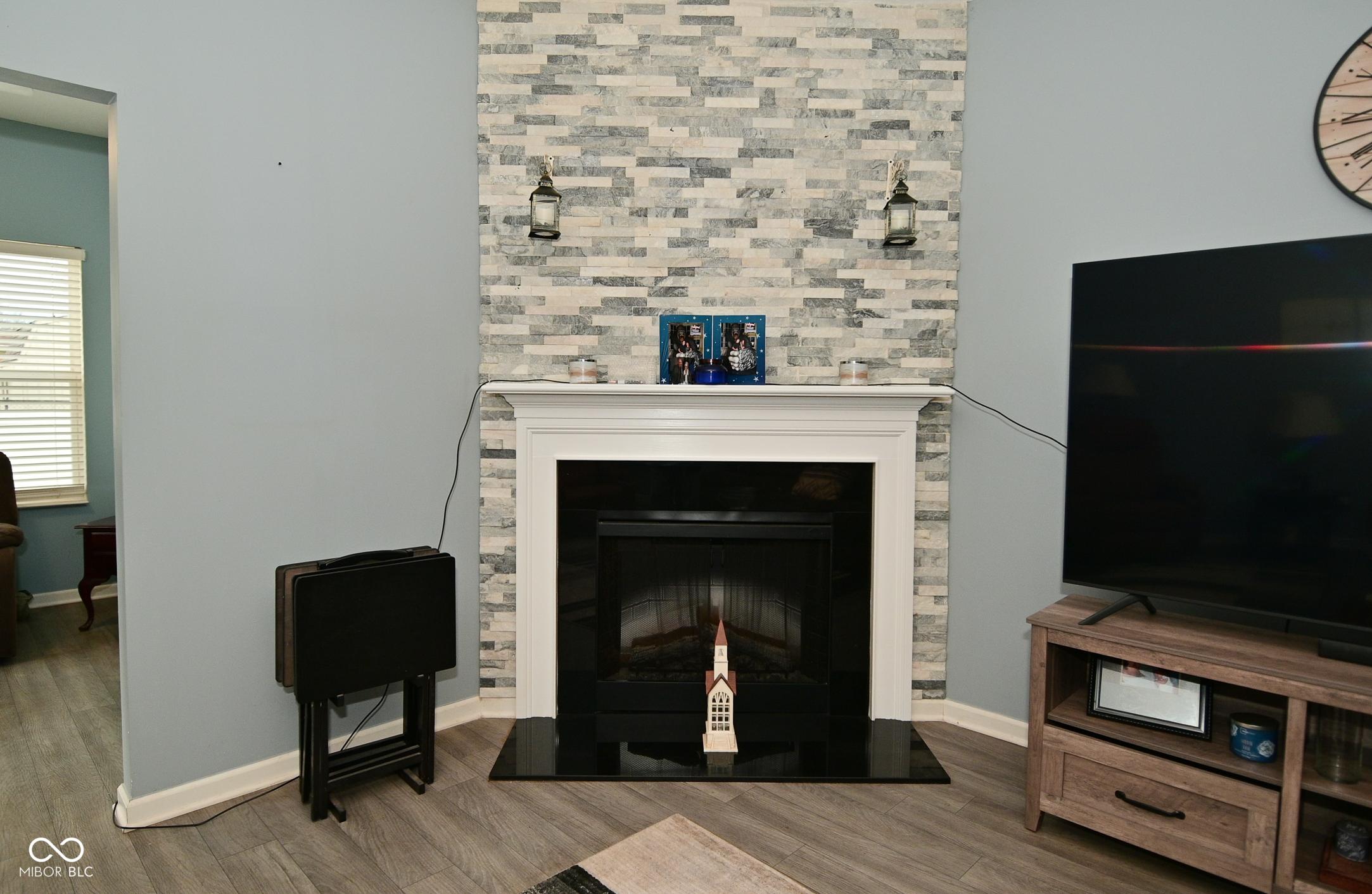 Photo #16