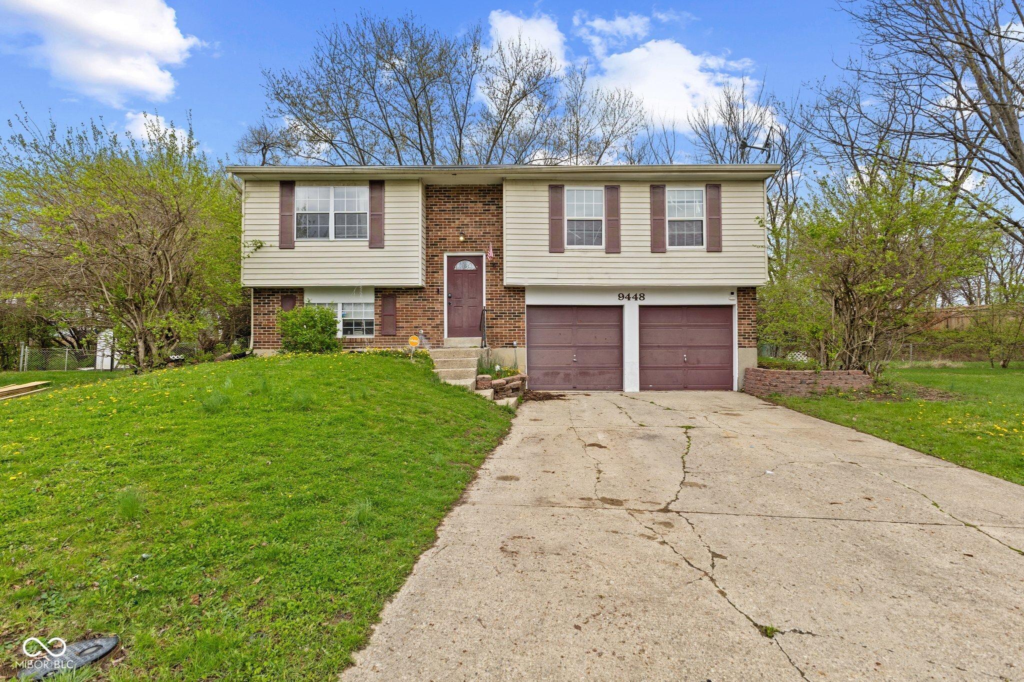 Photo one of 9448 Burrwood Cir Indianapolis IN 46235 | MLS 22030761