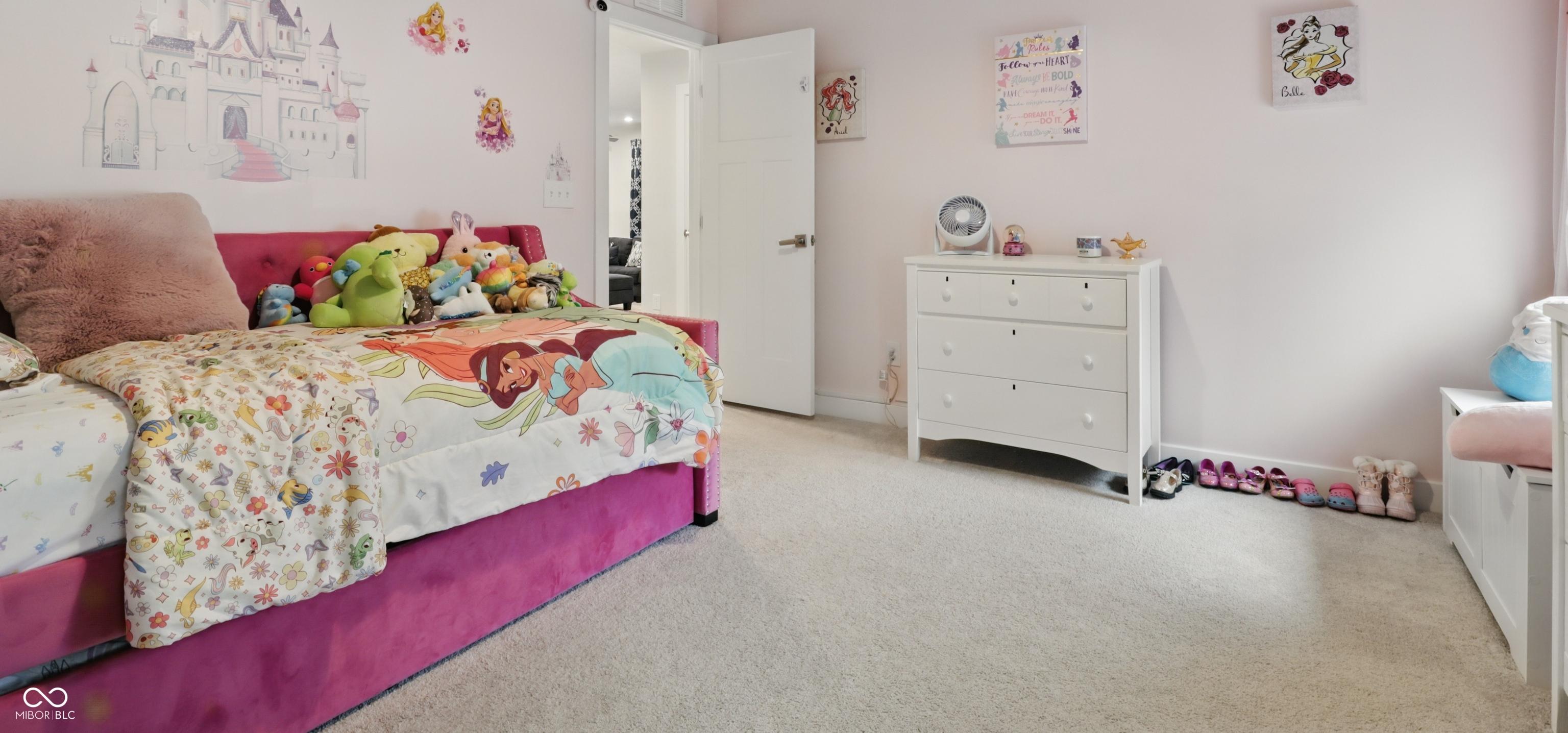 Photo #33