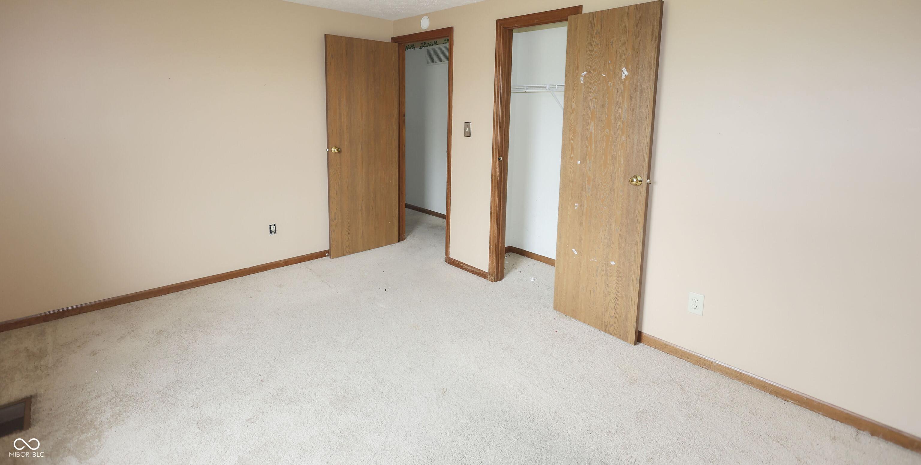 Photo #42