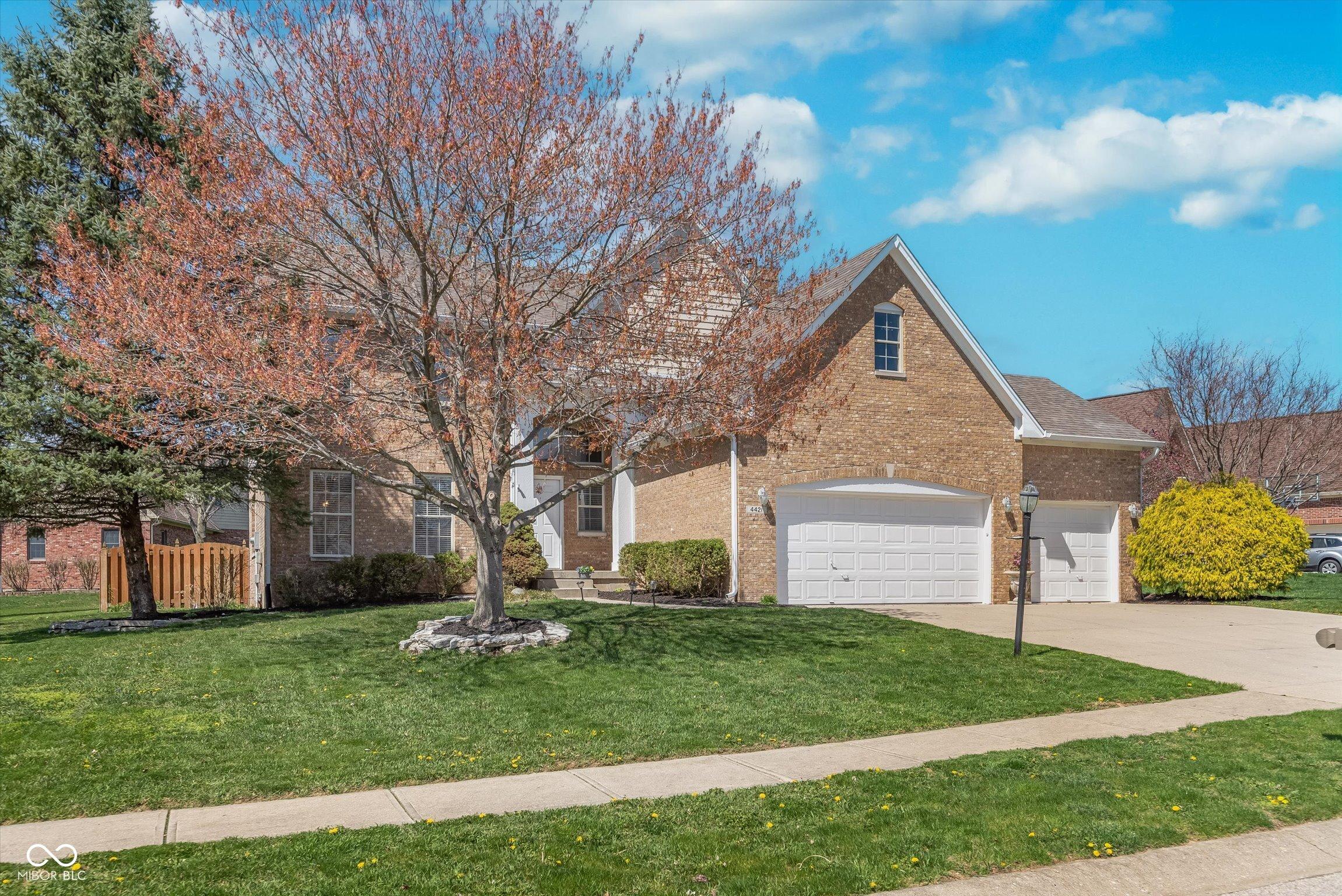 Photo one of 4421 Brittany Dr Zionsville IN 46077 | MLS 22031009