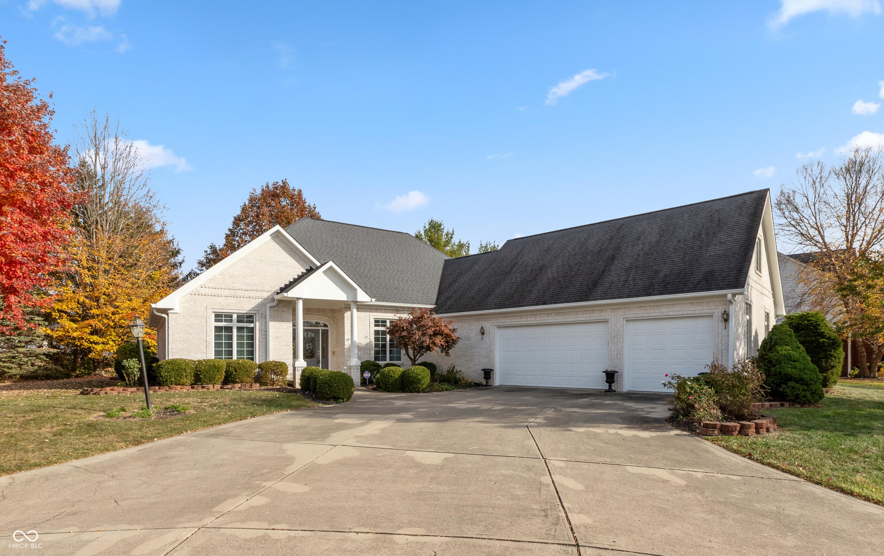 Photo one of 1853 Water Oak Ct Avon IN 46123 | MLS 22031760