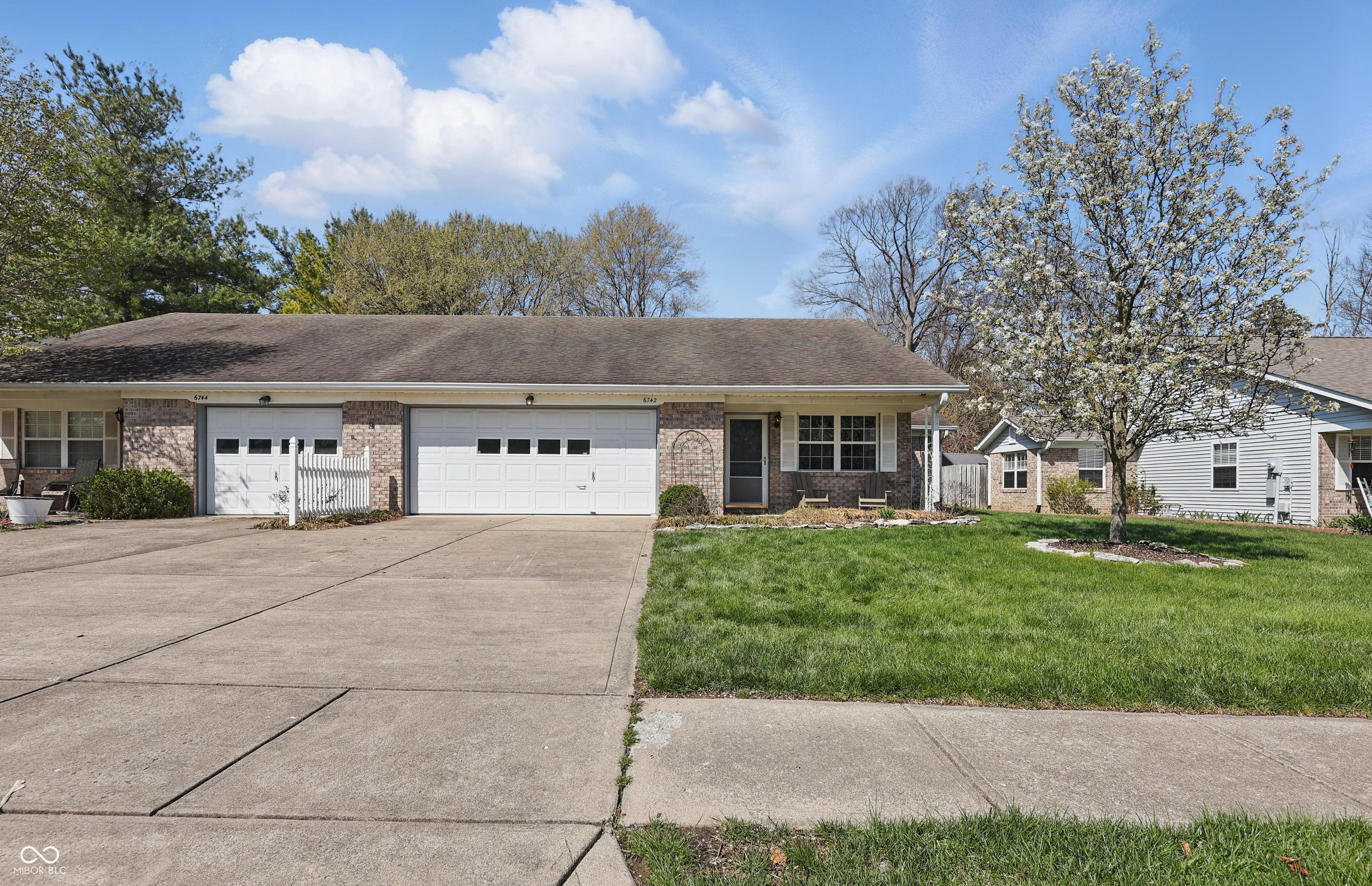 Photo one of 6742 S New Jersey St Indianapolis IN 46227 | MLS 22031780