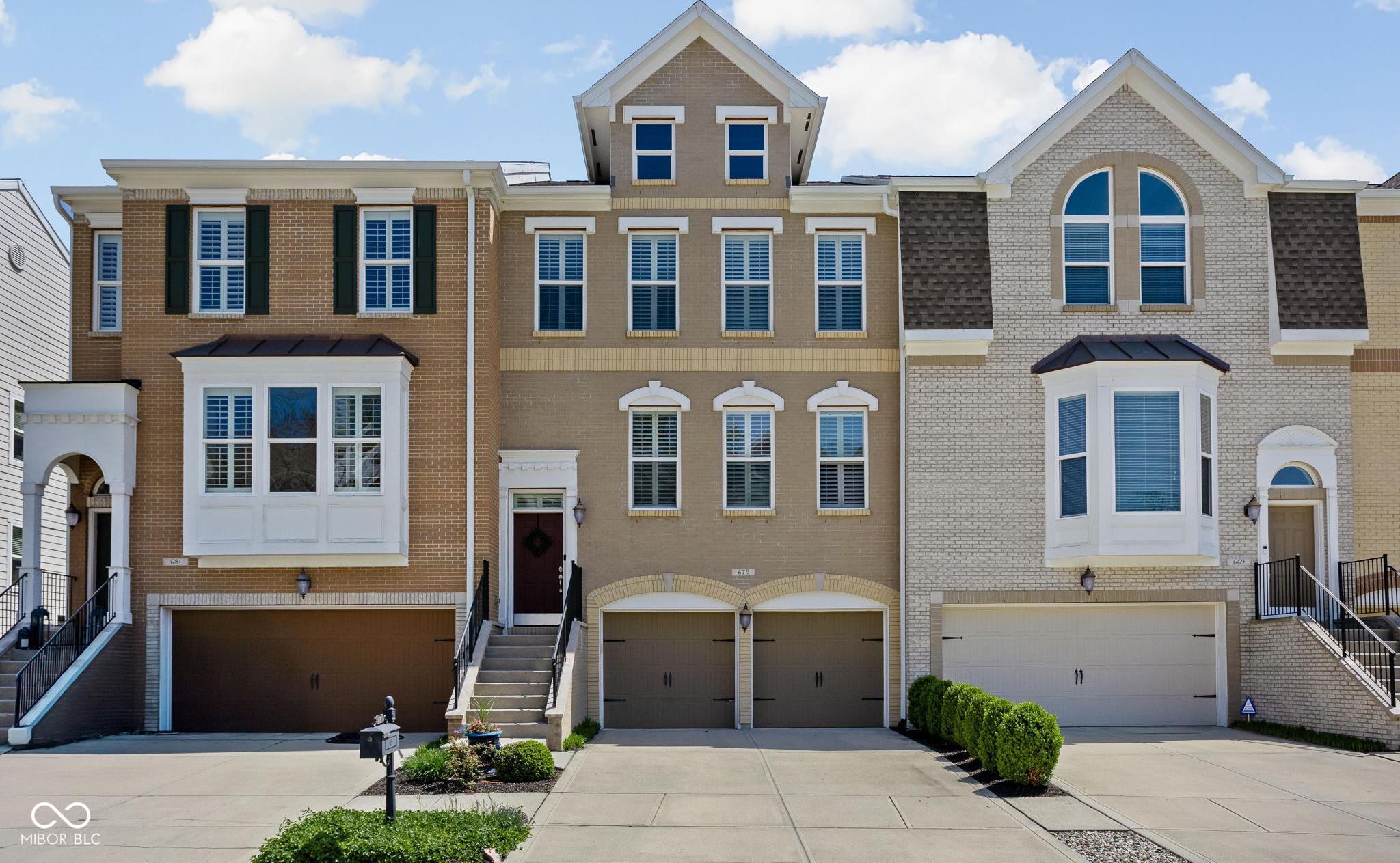 Photo one of 675 Greenford N Trl Carmel IN 46032 | MLS 22031805