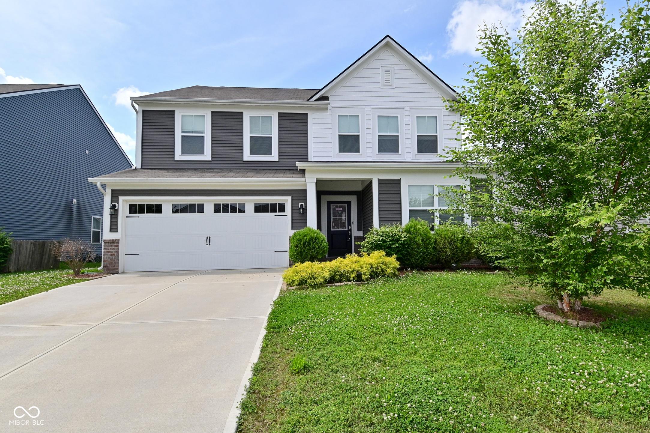 Photo one of 10319 Pronghorn Ln Indianapolis IN 46239 | MLS 22032084
