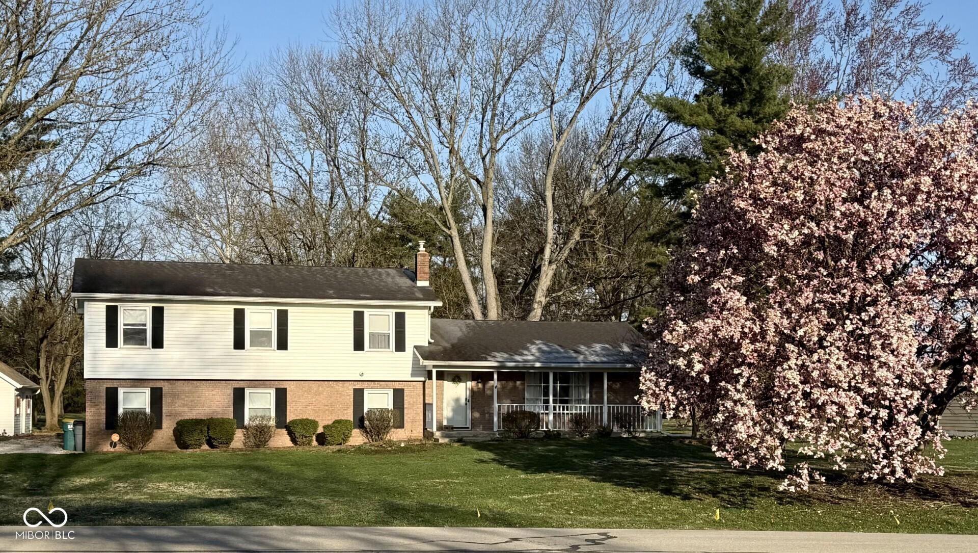 Photo one of 6436 Lakeland Blvd Indianapolis IN 46234 | MLS 22032037