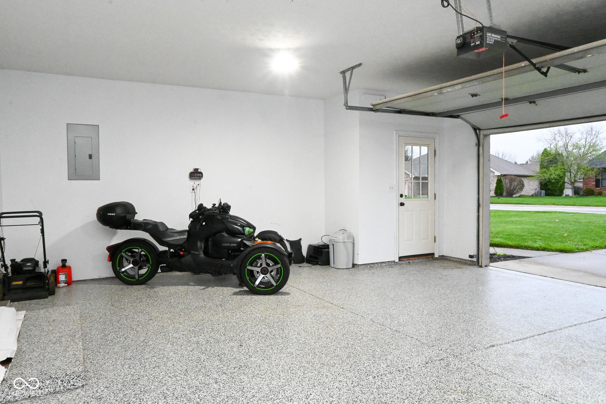 Photo #32