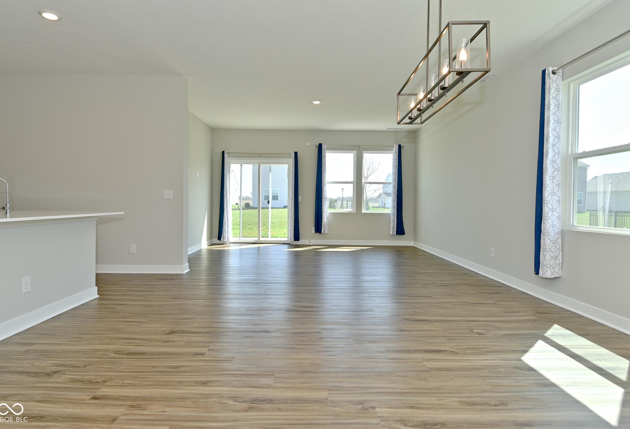 Photo #5