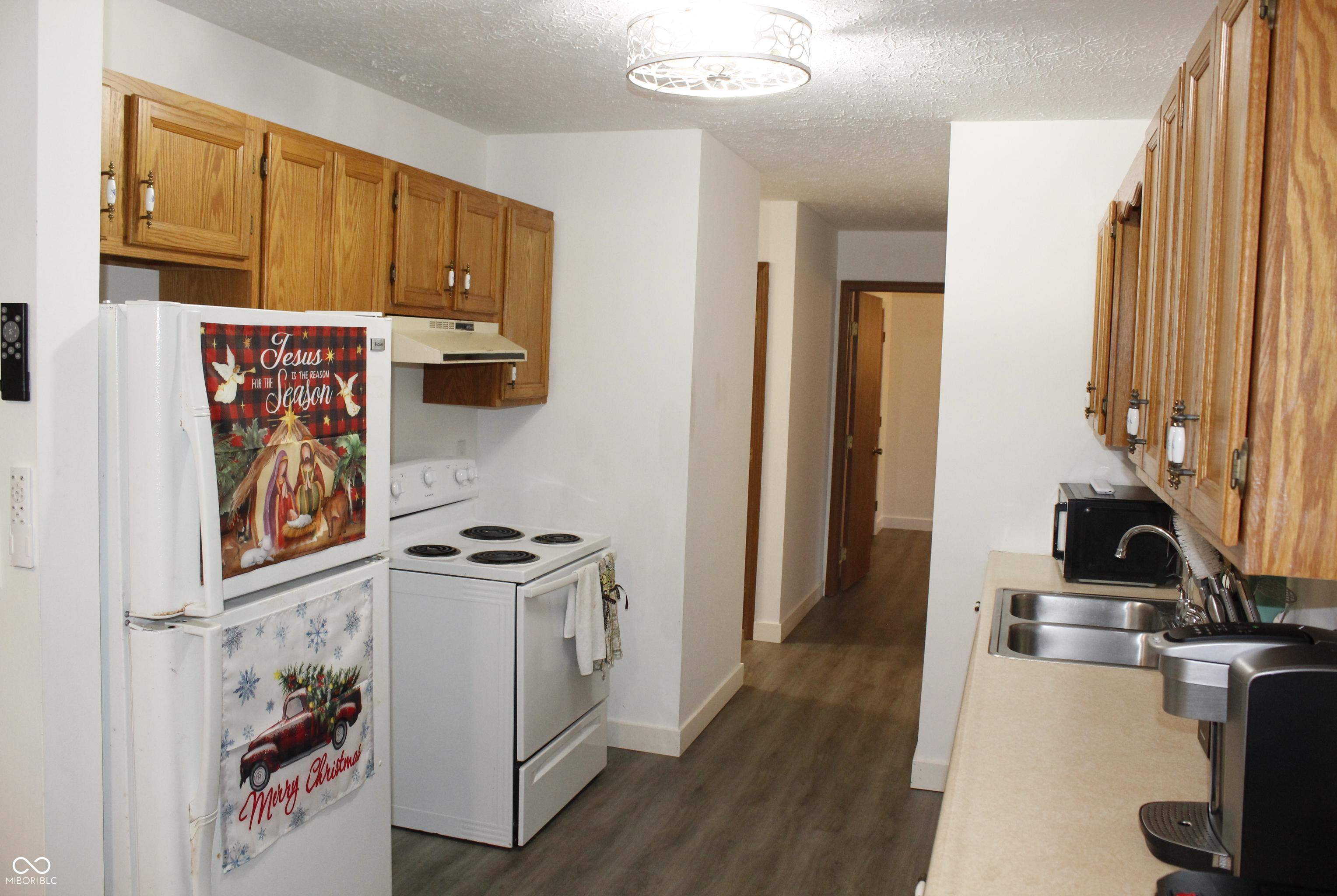 Photo #4