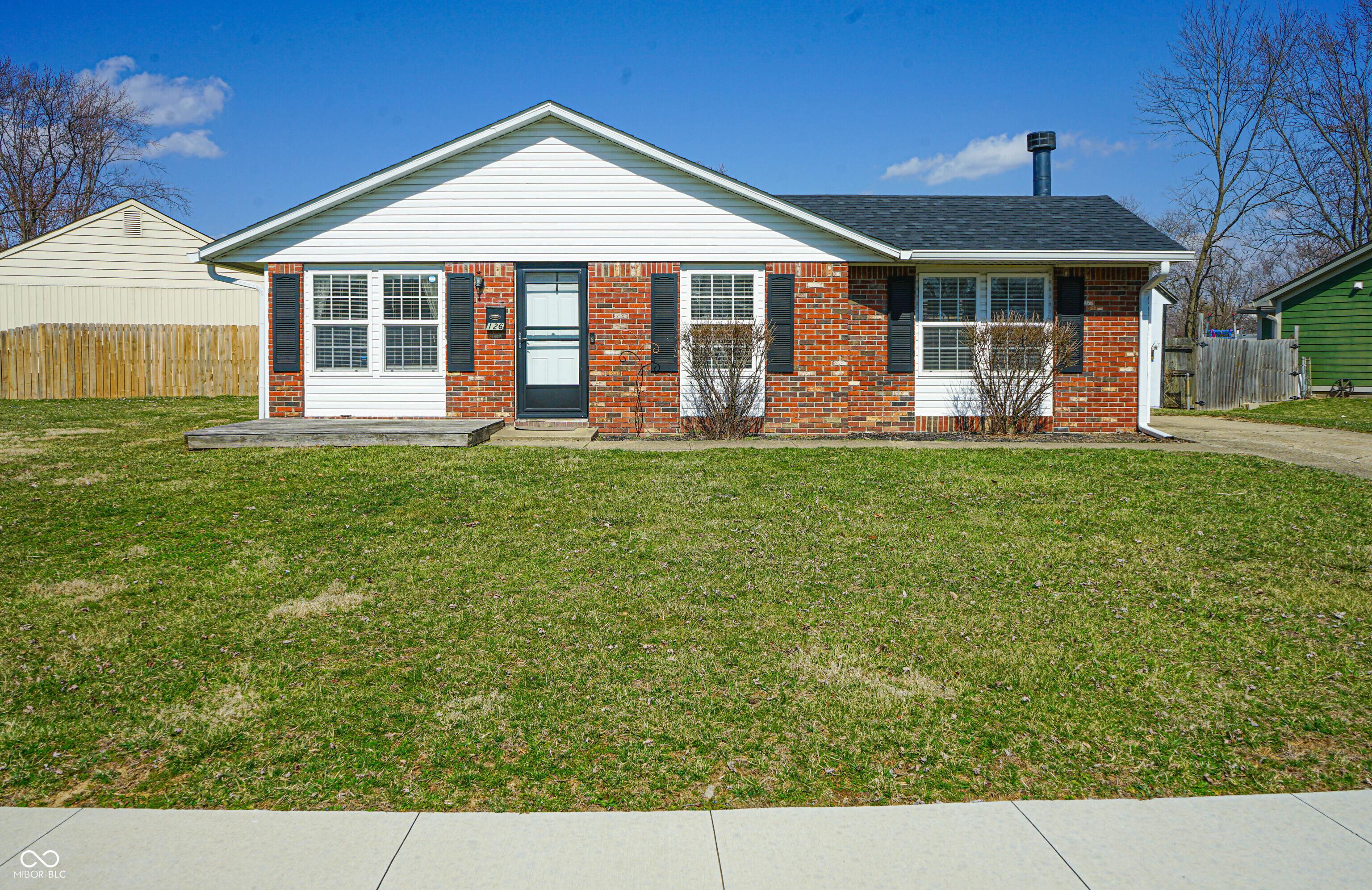 Photo one of 126 Windemere Rd Whiteland IN 46184 | MLS 22032251