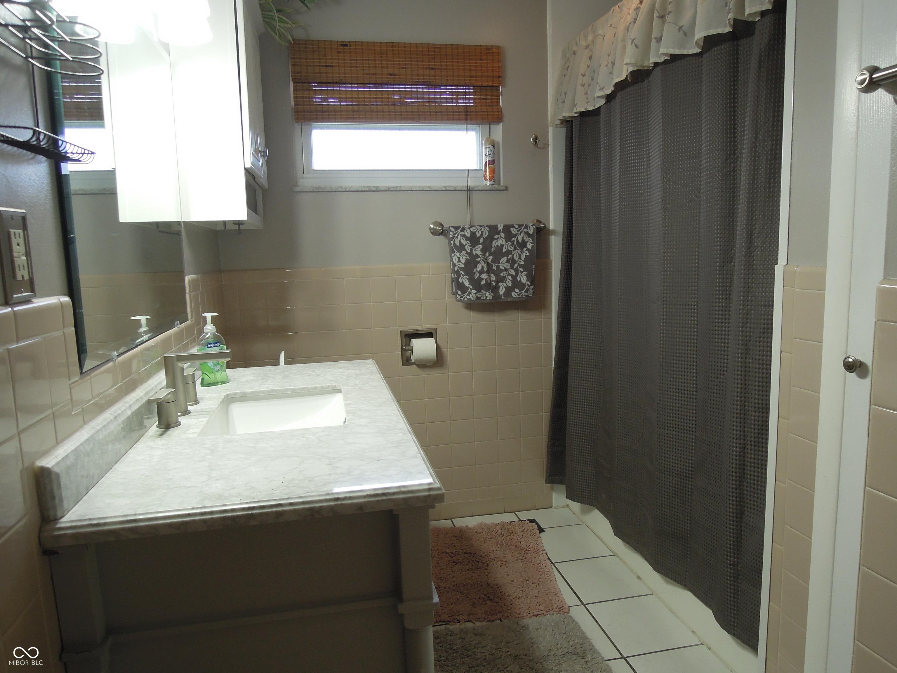 Photo #33