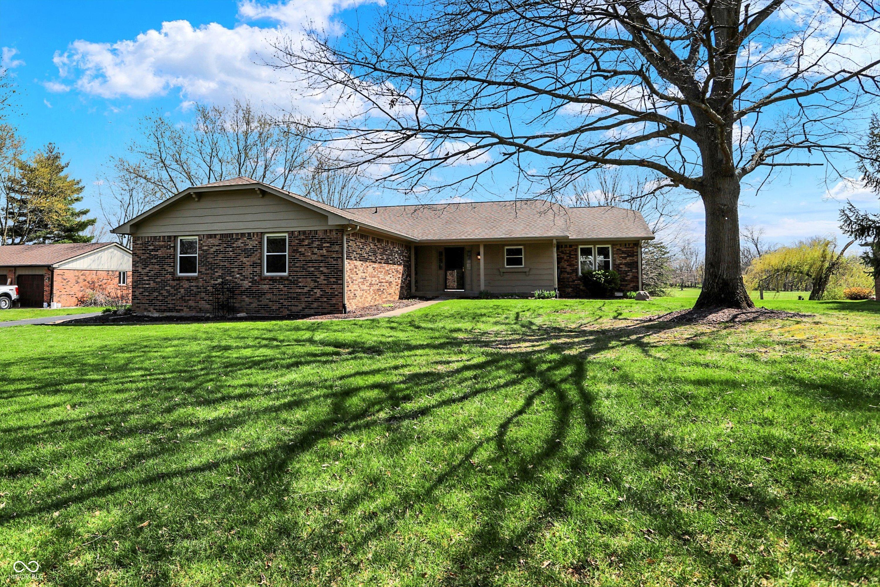 Photo one of 3991 Clubhouse Dr Greenfield IN 46140 | MLS 22032396