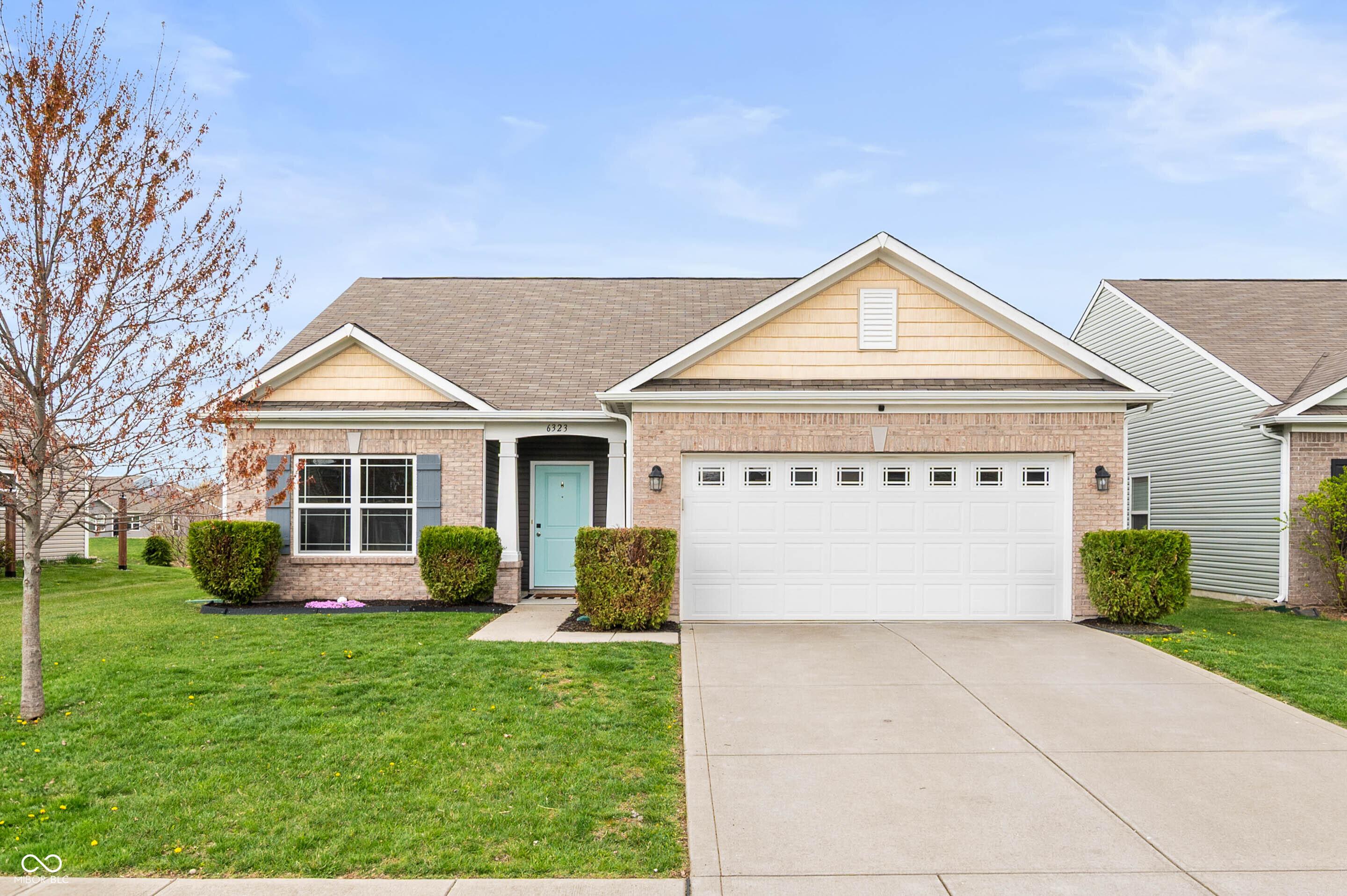 Photo one of 6323 Emerald Field Way Indianapolis IN 46221 | MLS 22032346