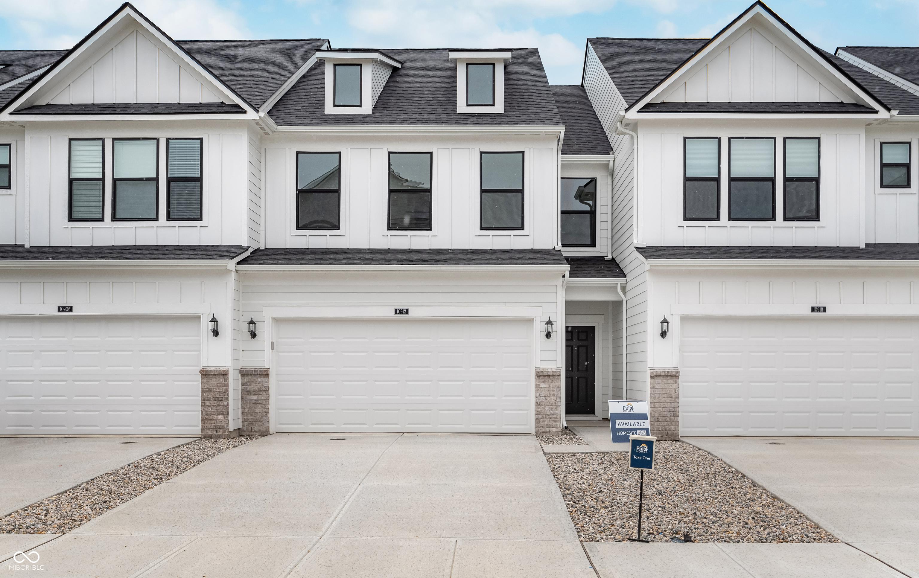Photo one of 10965 Morab Dr Zionsville IN 46077 | MLS 22032477