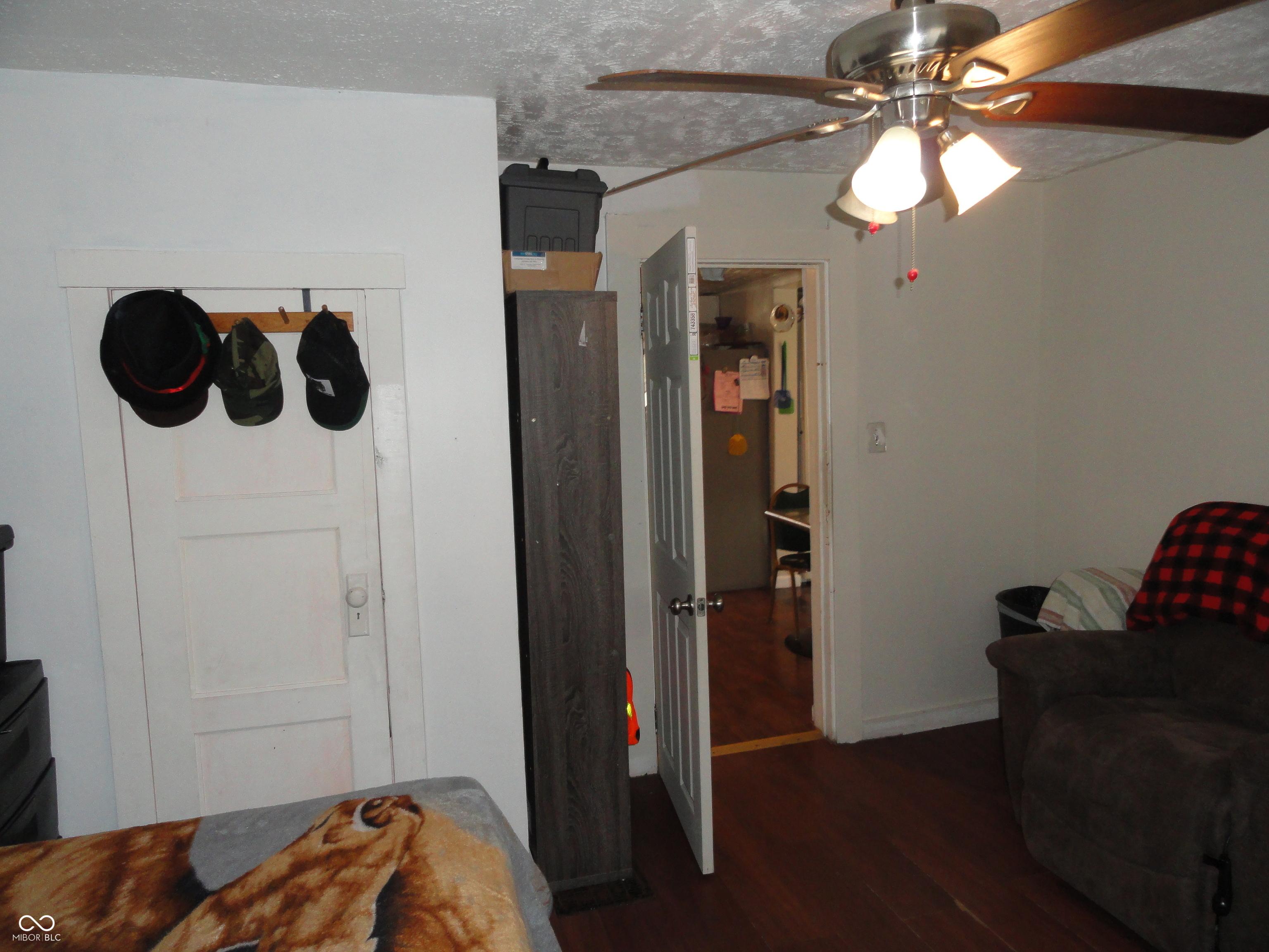 Photo #10