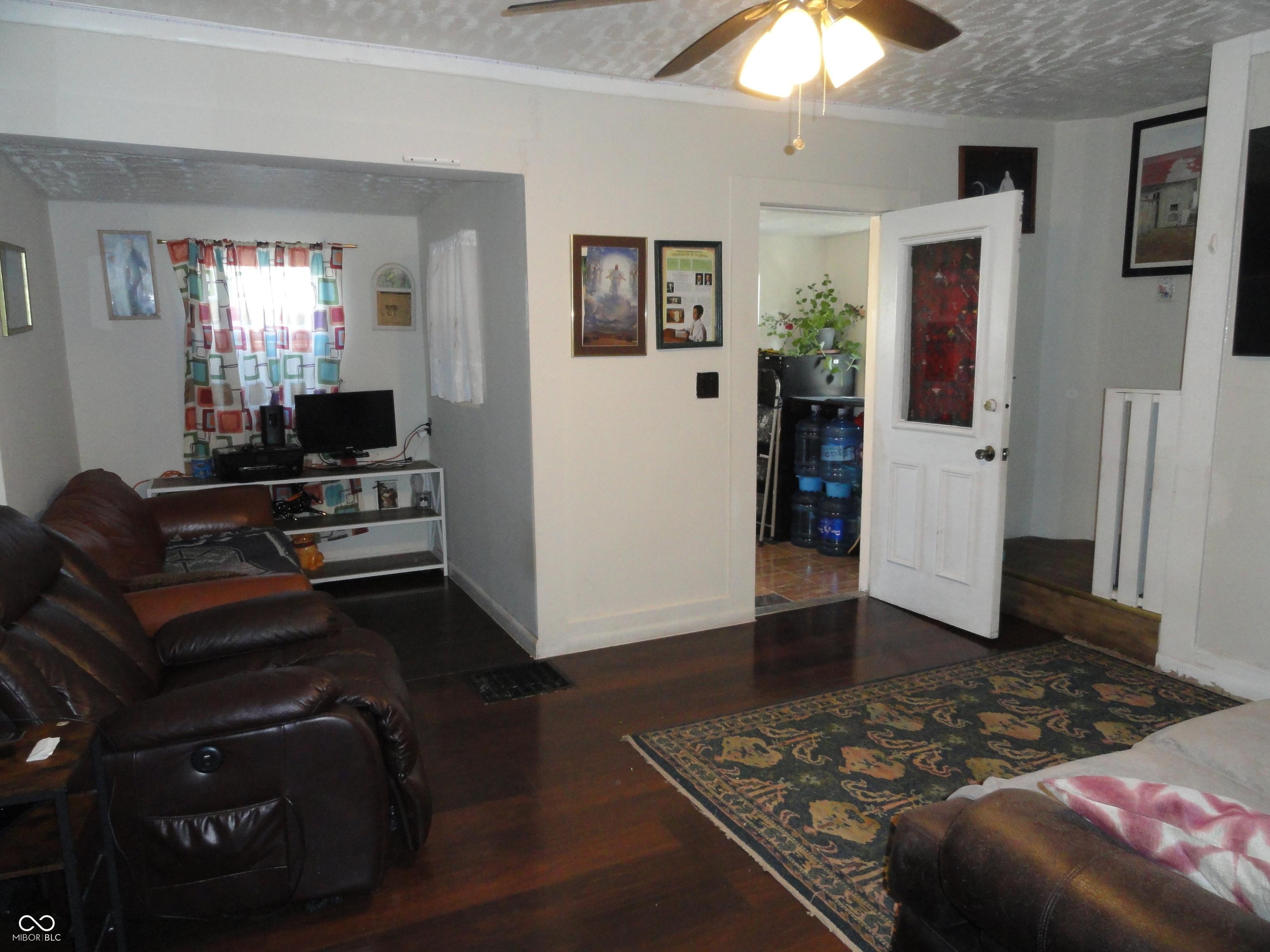 Photo #2
