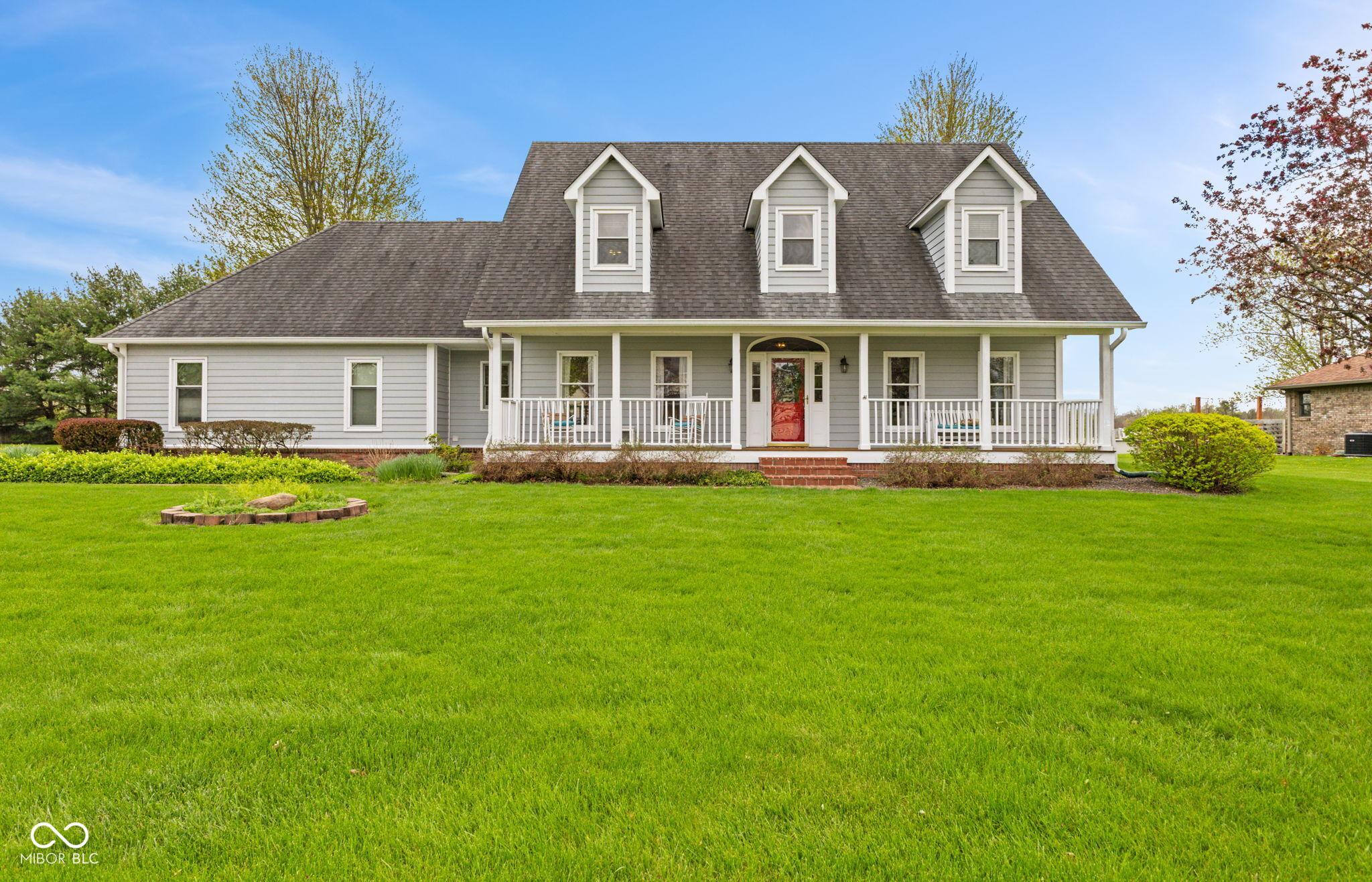 Photo one of 5341 W Stonehaven Ln New Palestine IN 46163 | MLS 22032446