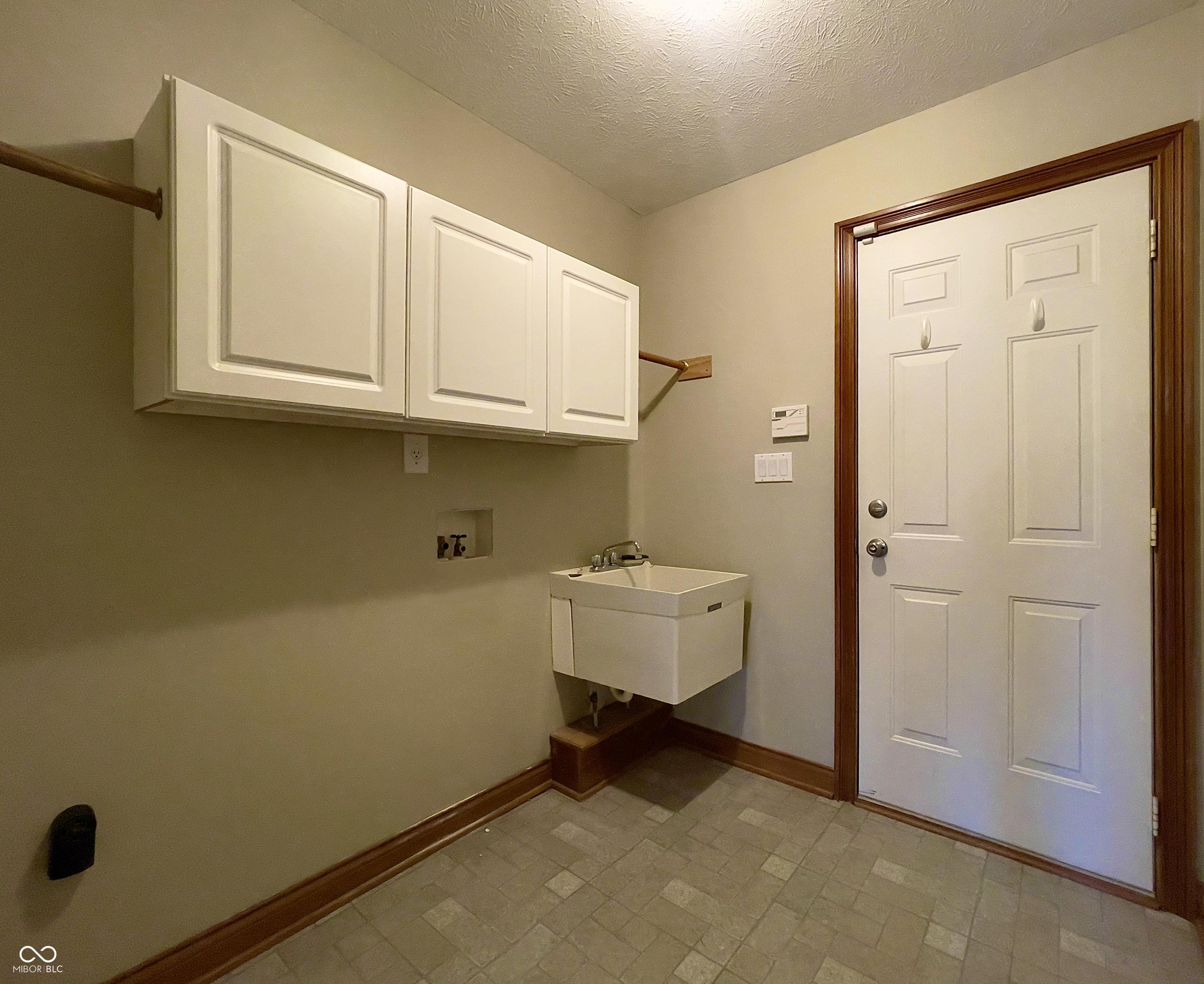 Photo #42