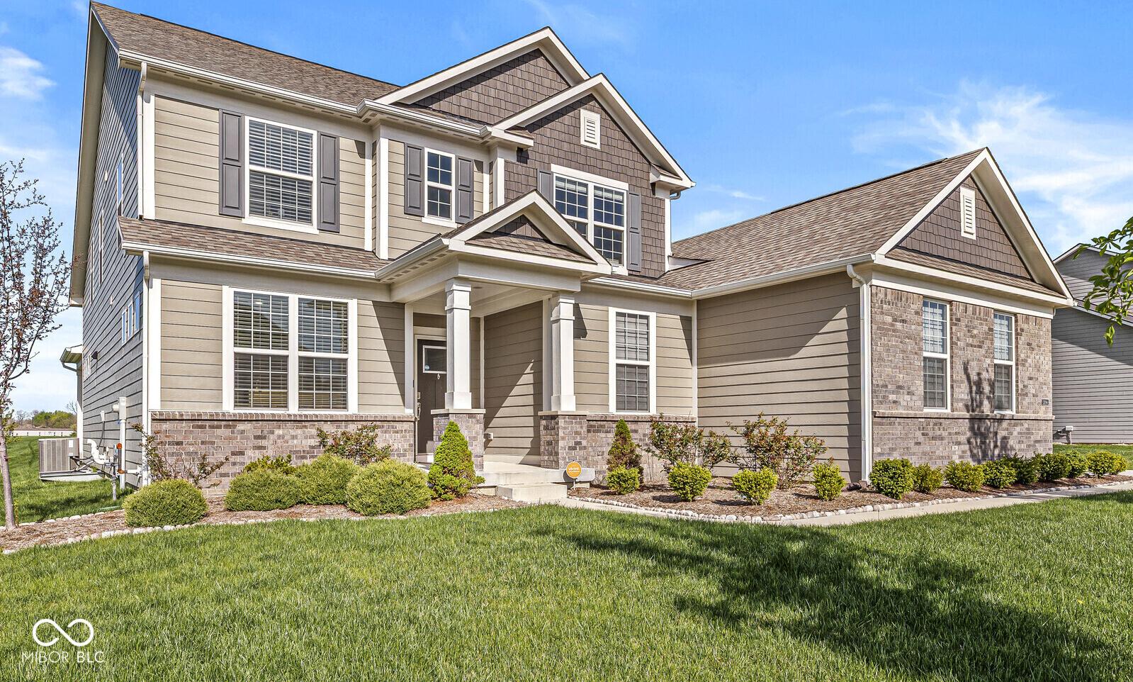 Photo one of 12894 Corydon Dr Fishers IN 46037 | MLS 22032567