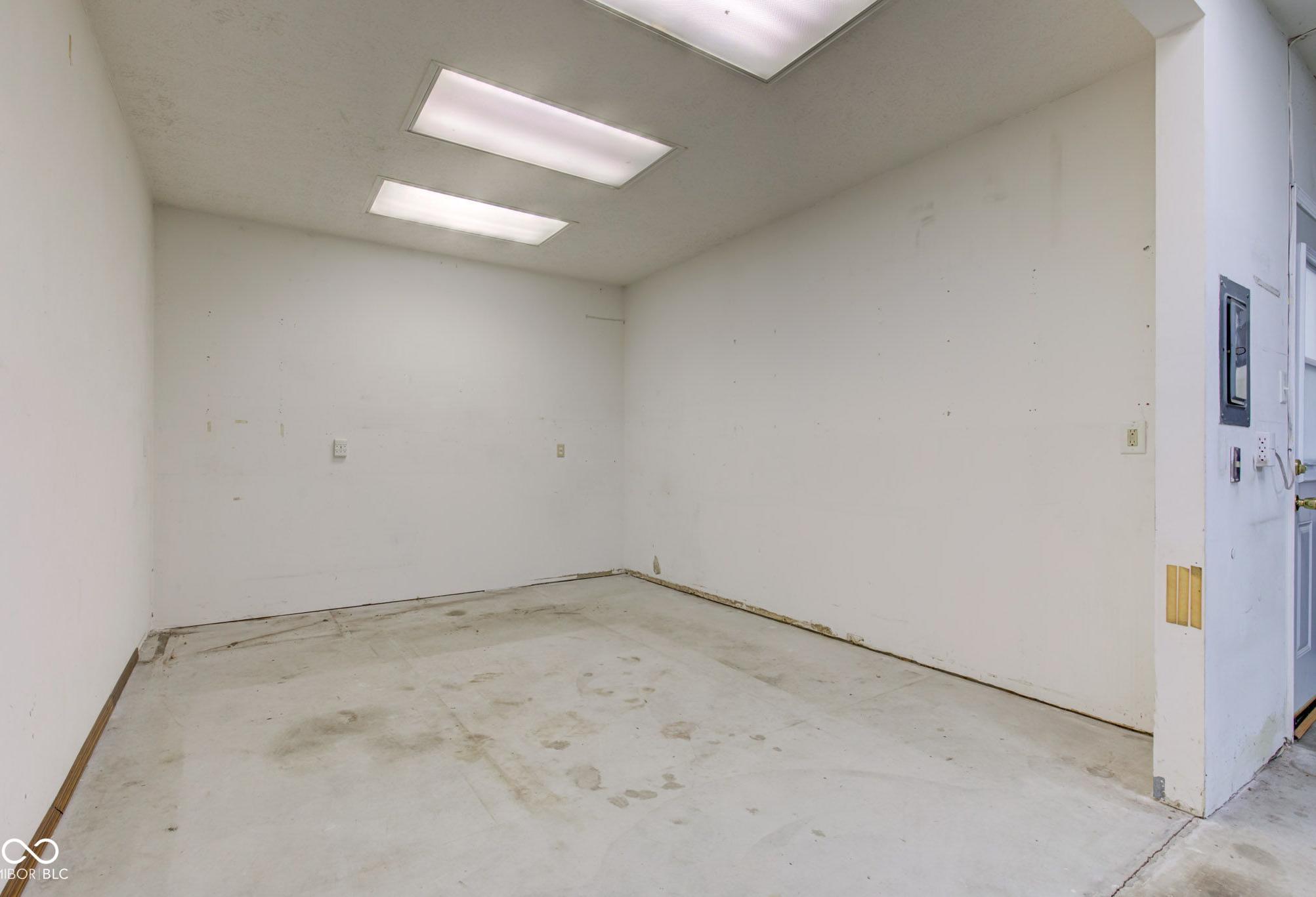 Photo #31