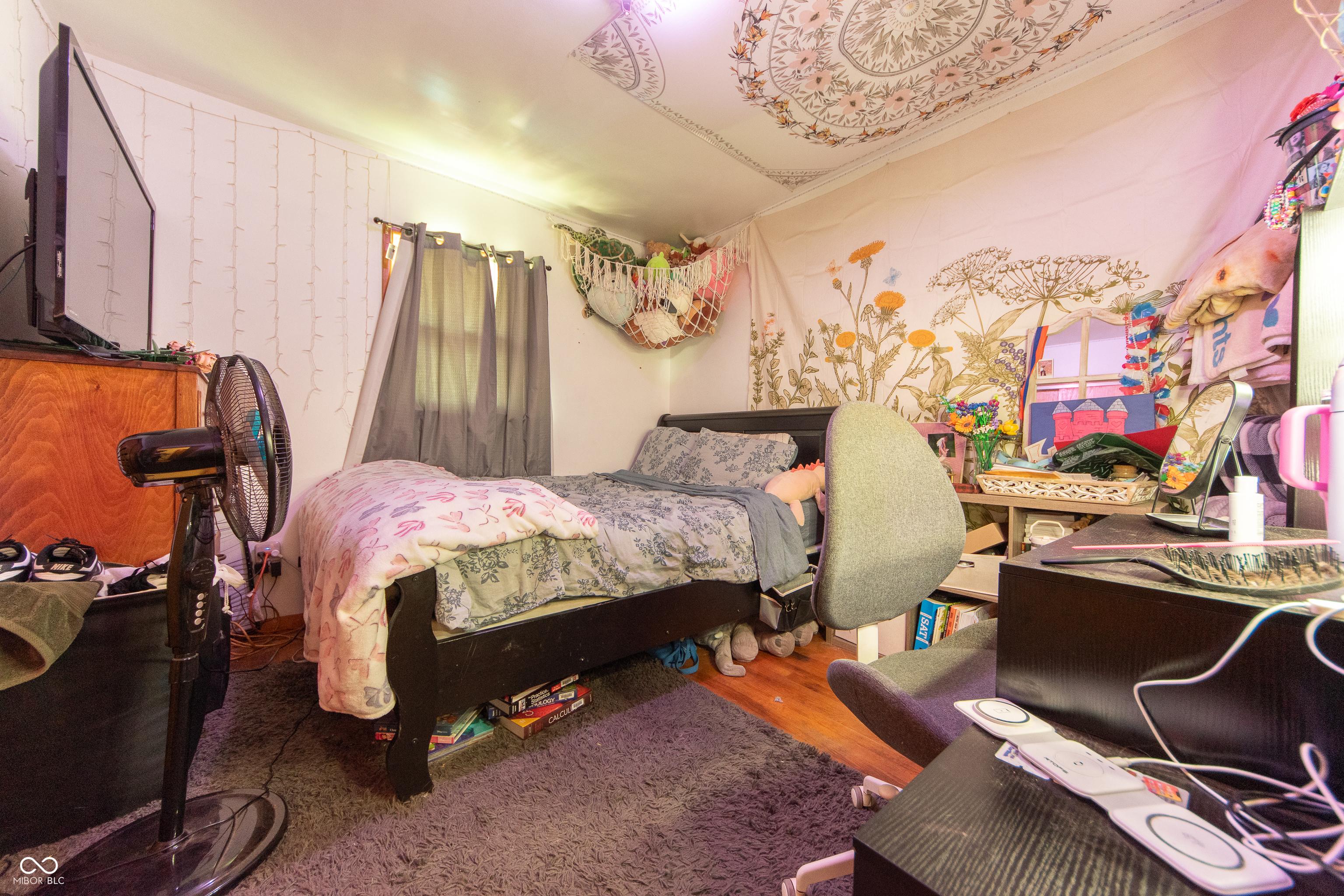 Photo #9