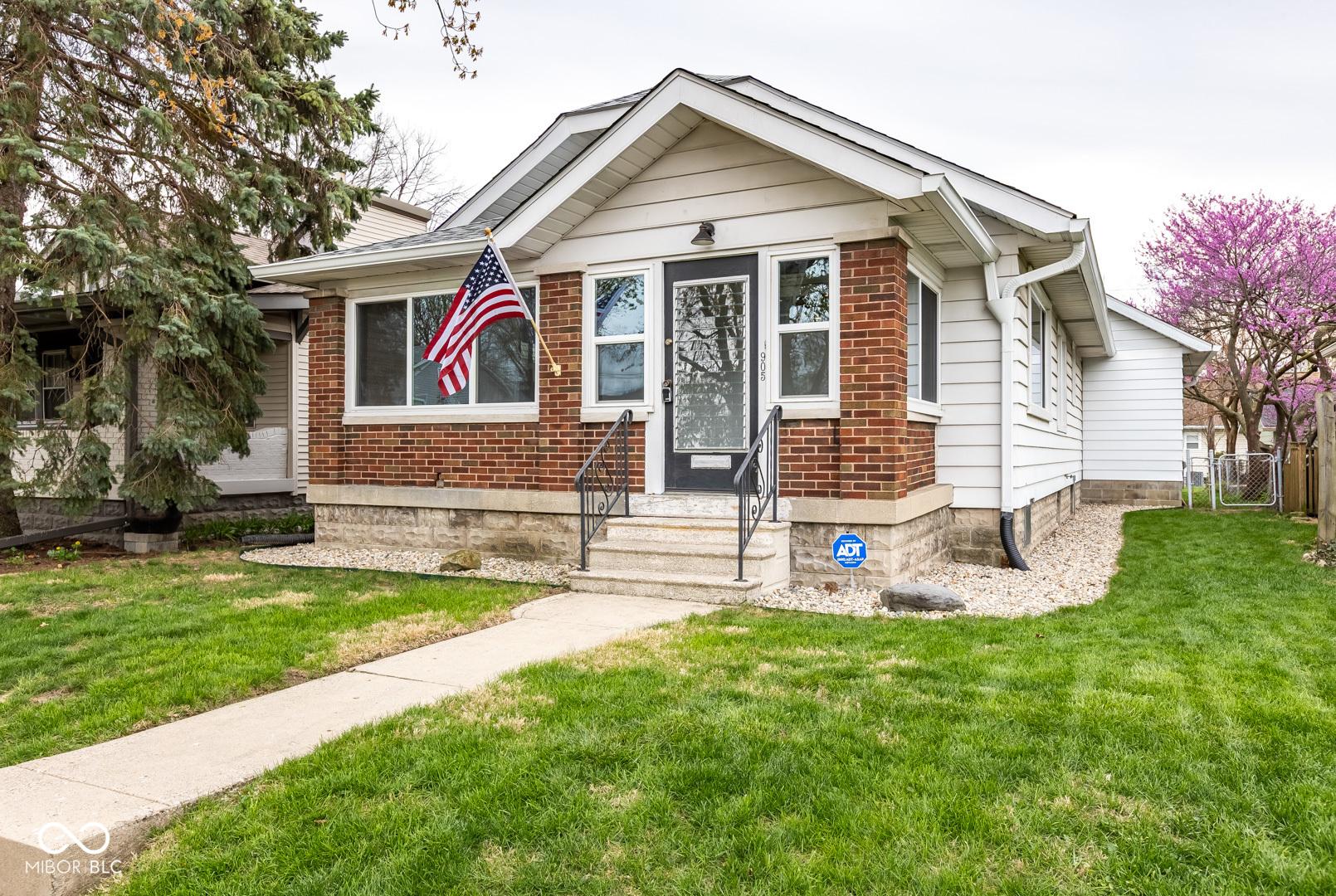 Photo one of 905 E Yoke St Indianapolis IN 46203 | MLS 22032919