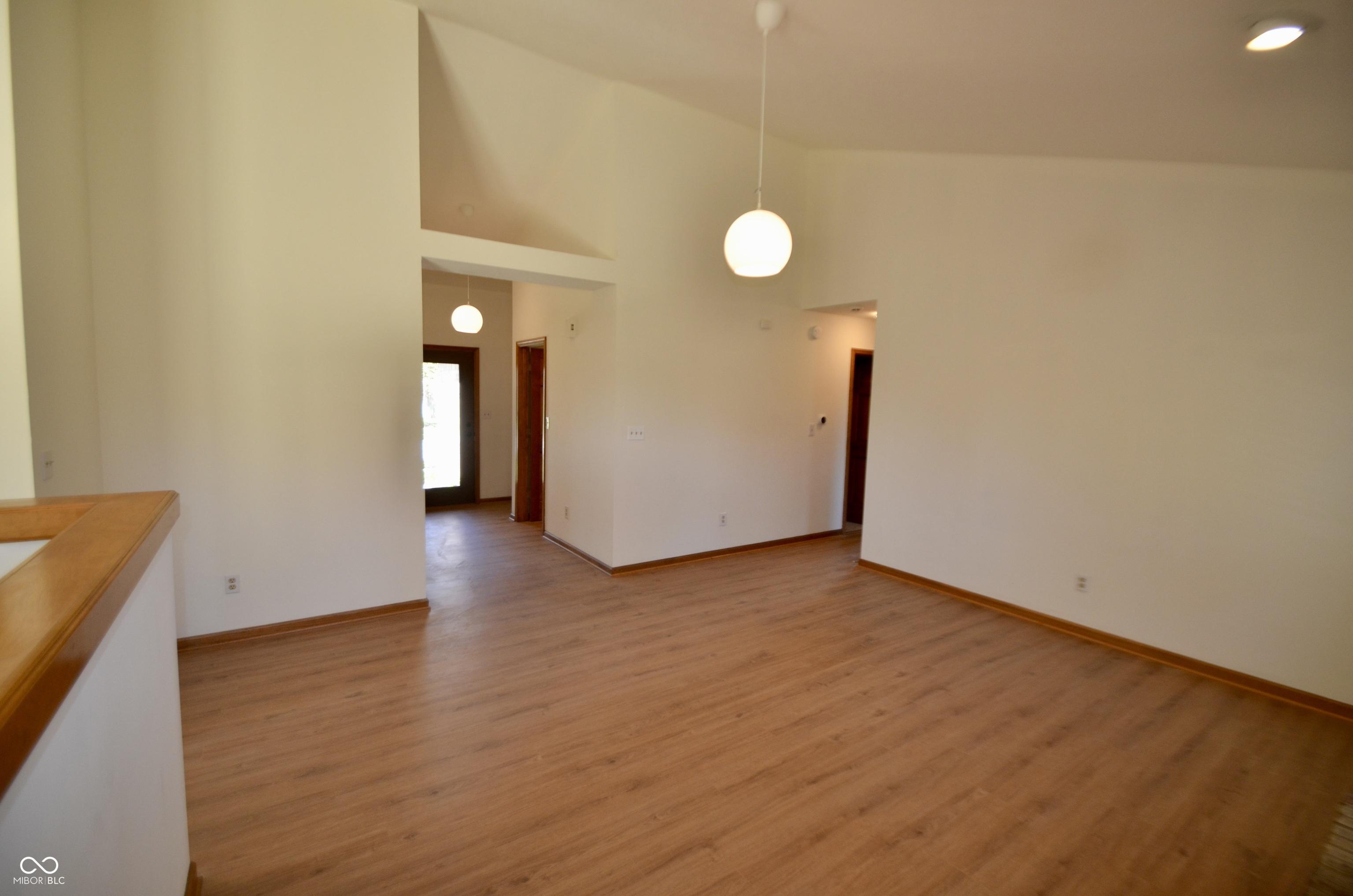 Photo #6