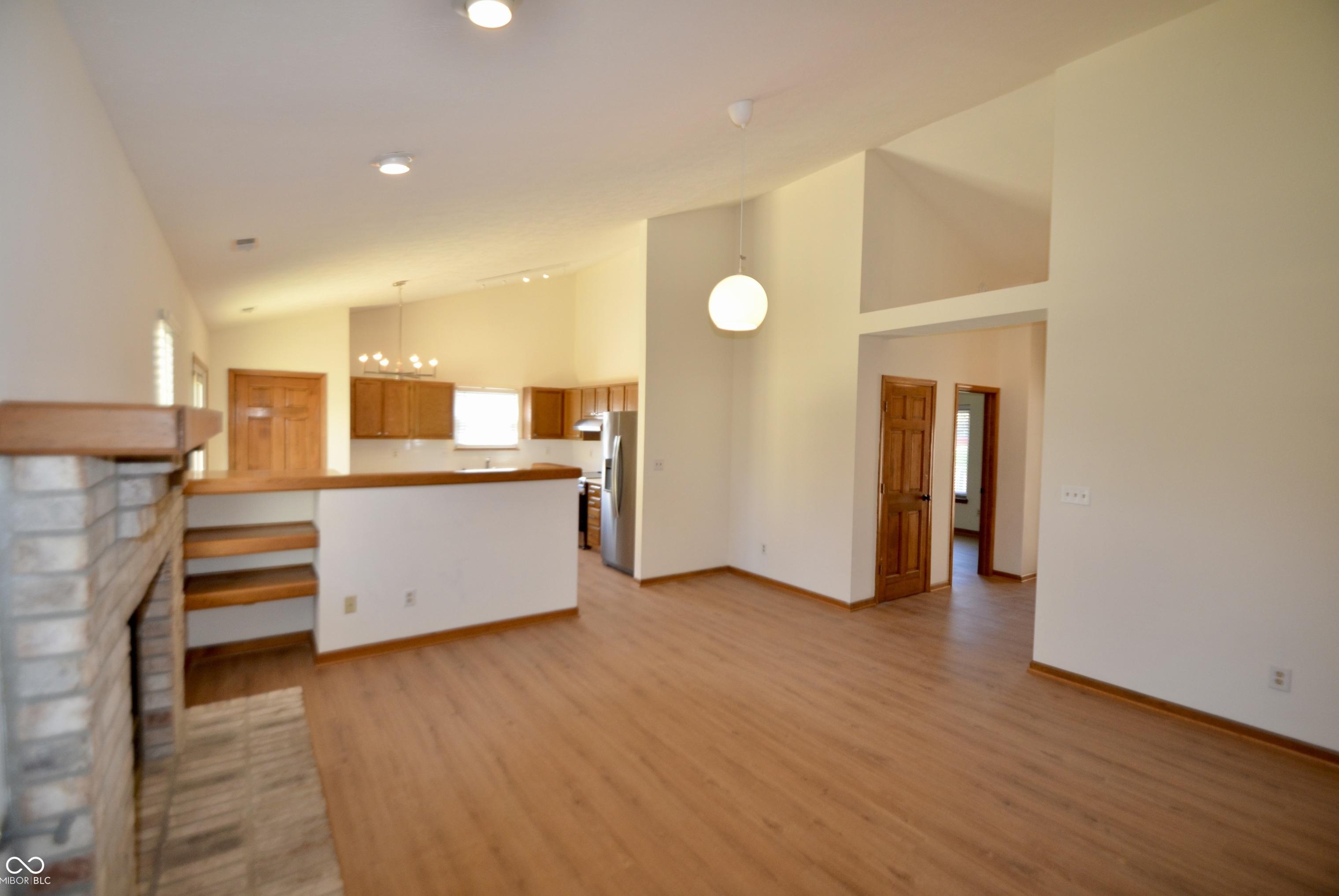 Photo #5
