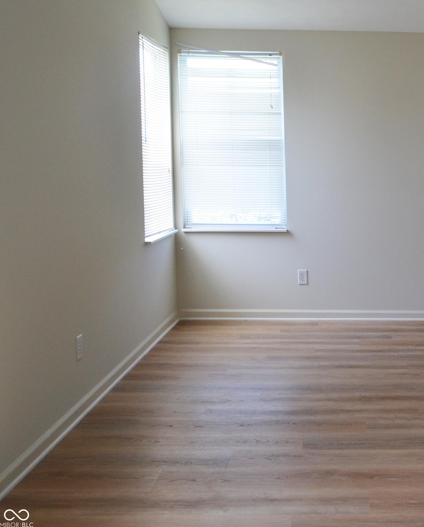 Photo #13