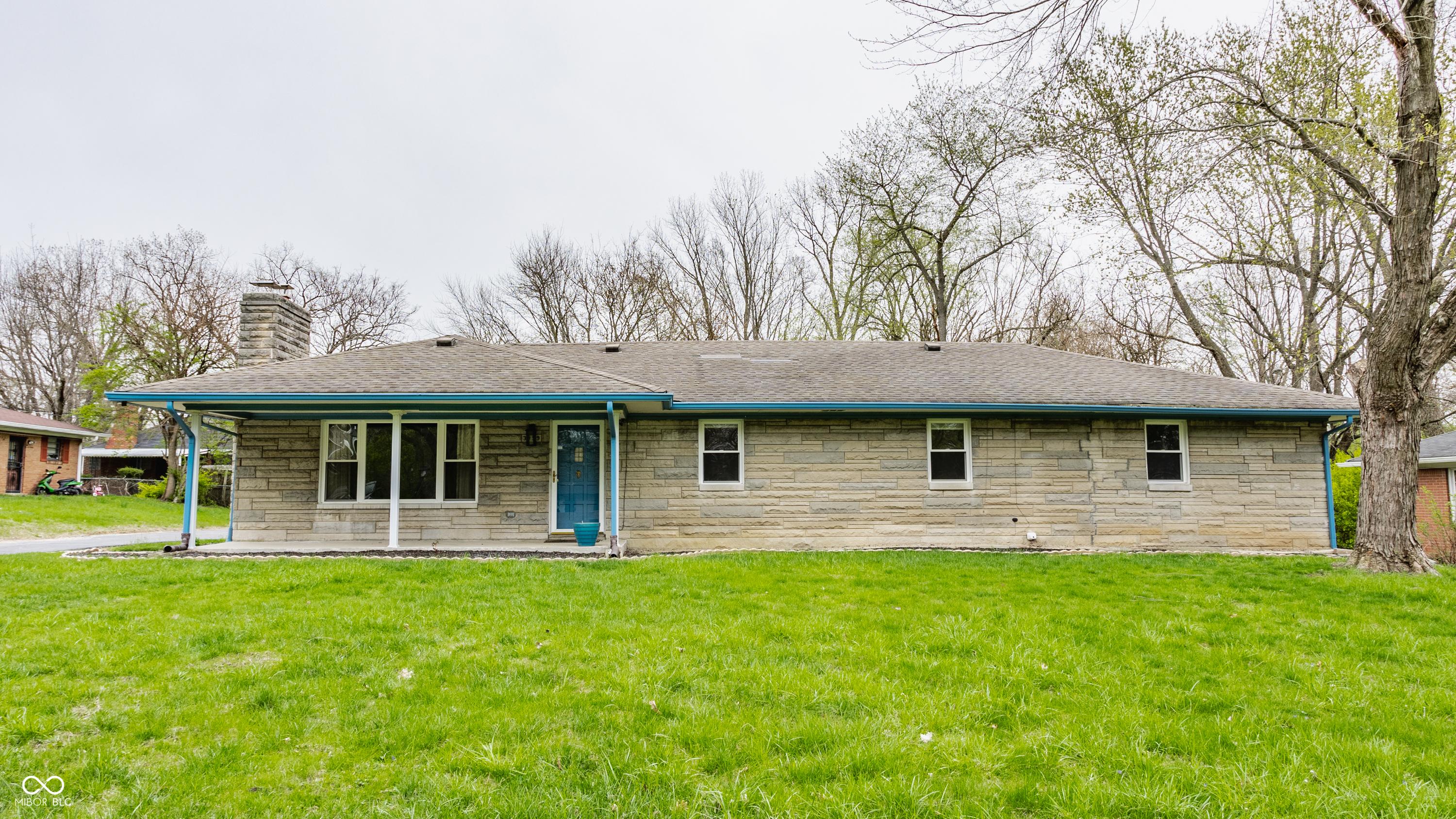 Photo one of 3959 N Grant Ave Indianapolis IN 46226 | MLS 22033500