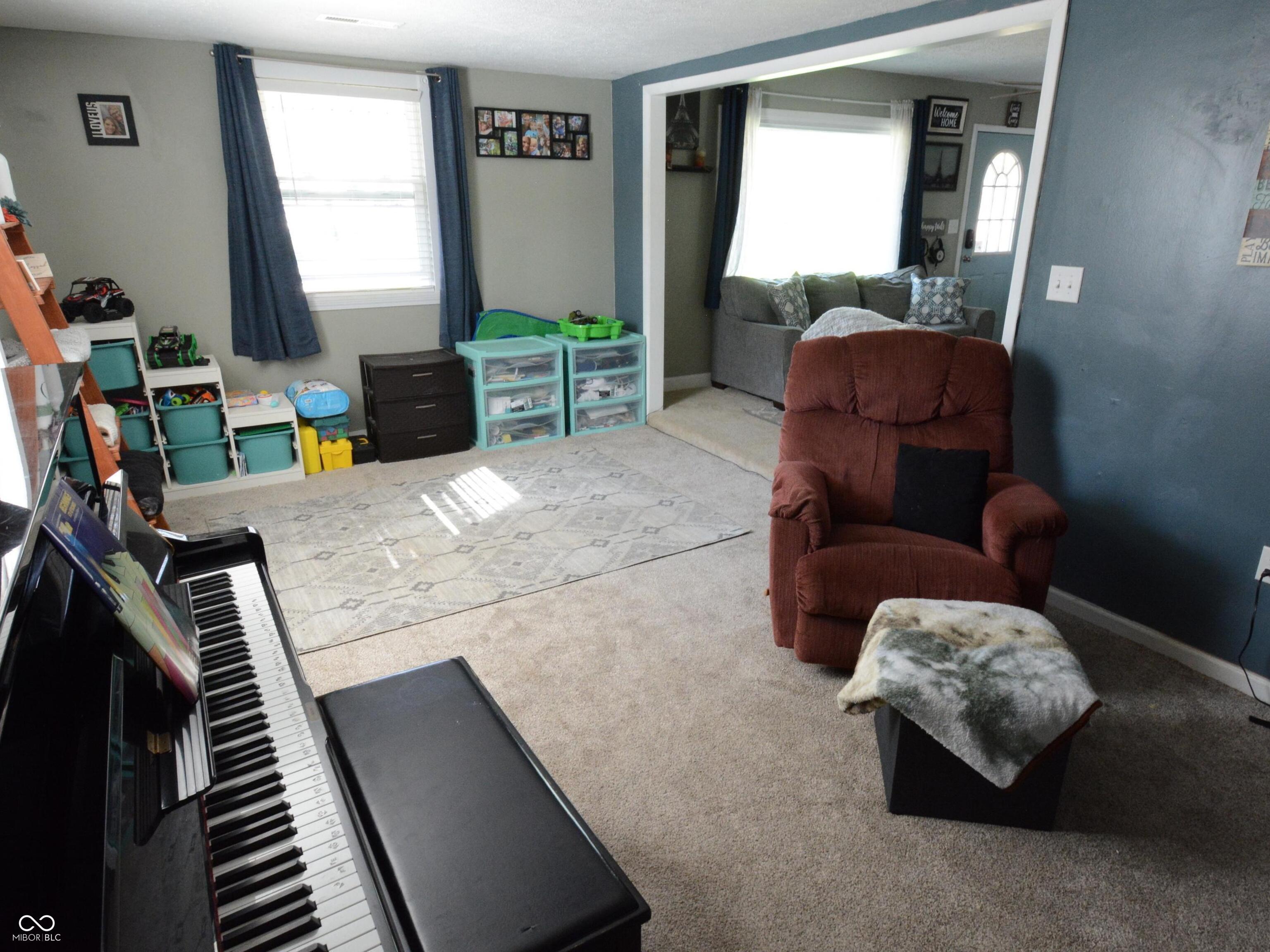 Photo #9