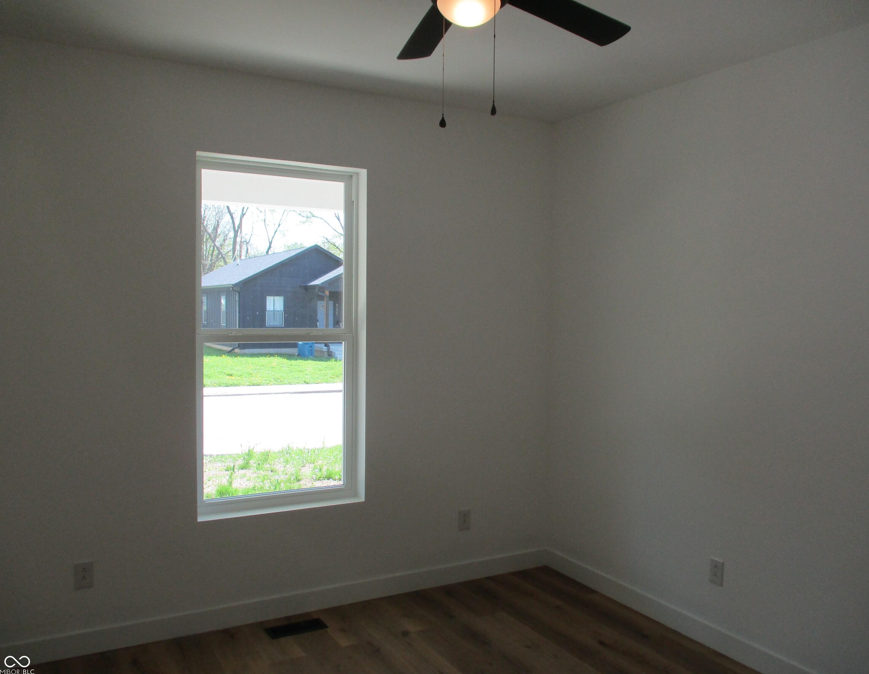 Photo #8