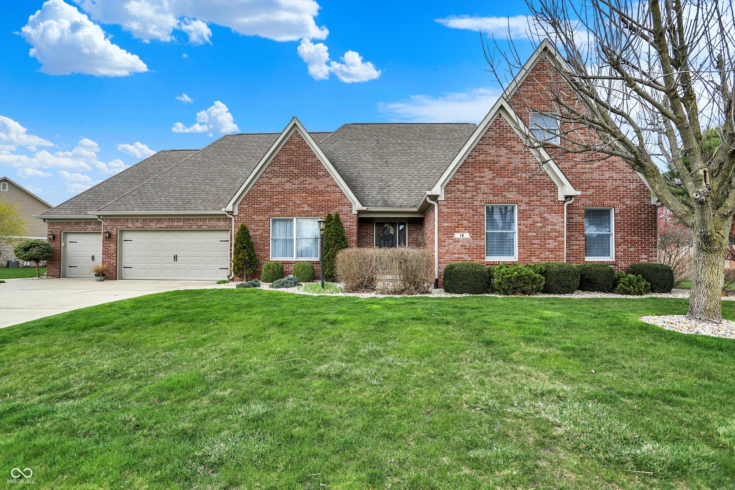 Photo one of 16 Cattail Ln Brownsburg IN 46112 | MLS 22034232