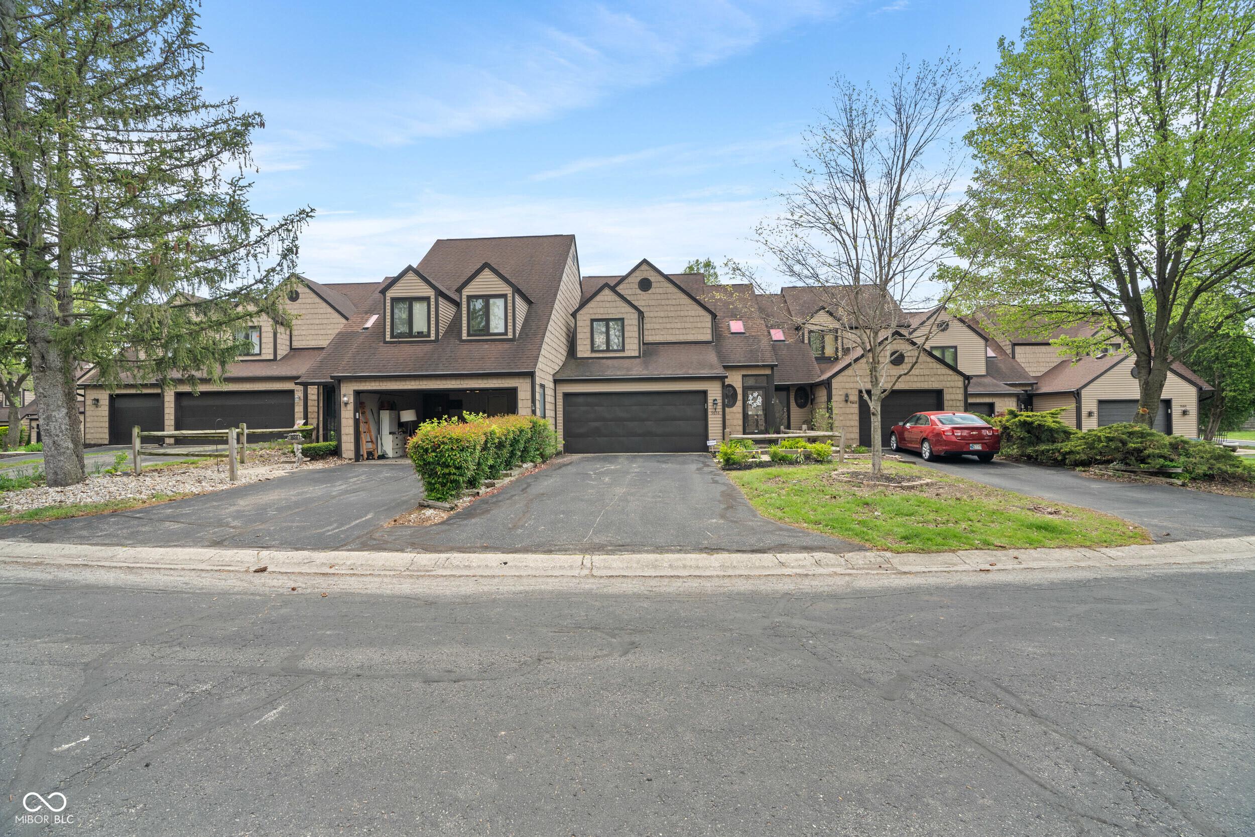 Photo one of 9658 Highgate N Cir Indianapolis IN 46250 | MLS 22034297