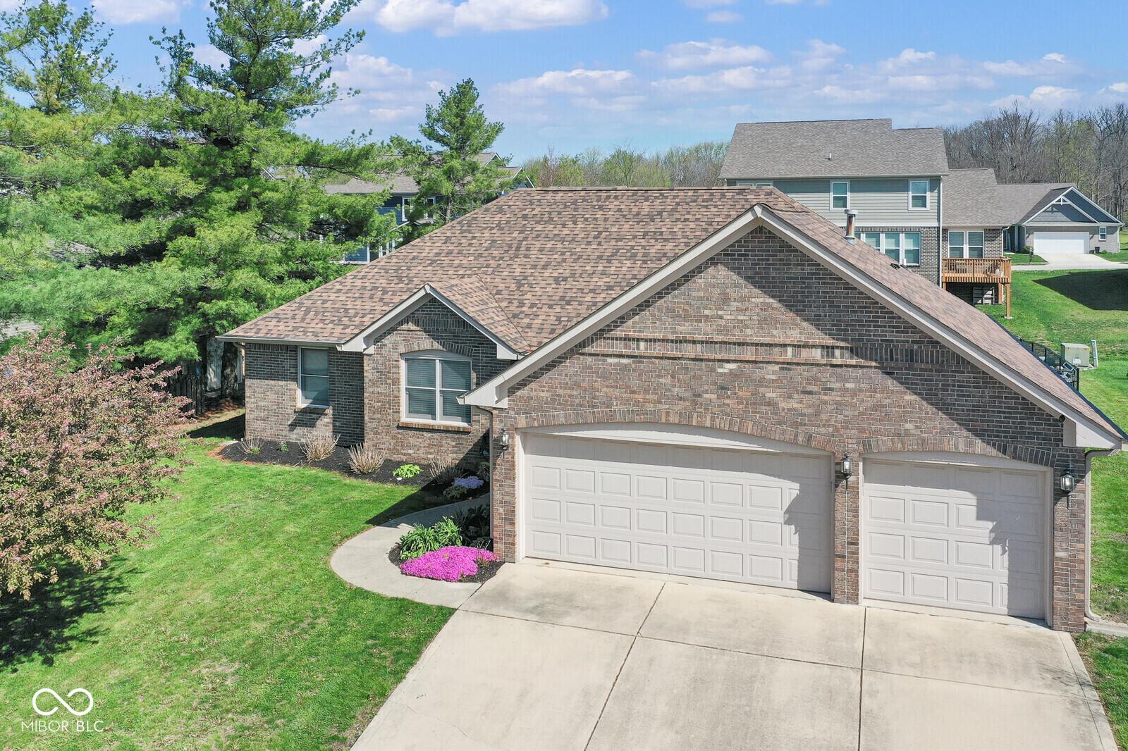 Photo one of 6232 Buck Trail Rd Indianapolis IN 46237 | MLS 22034395