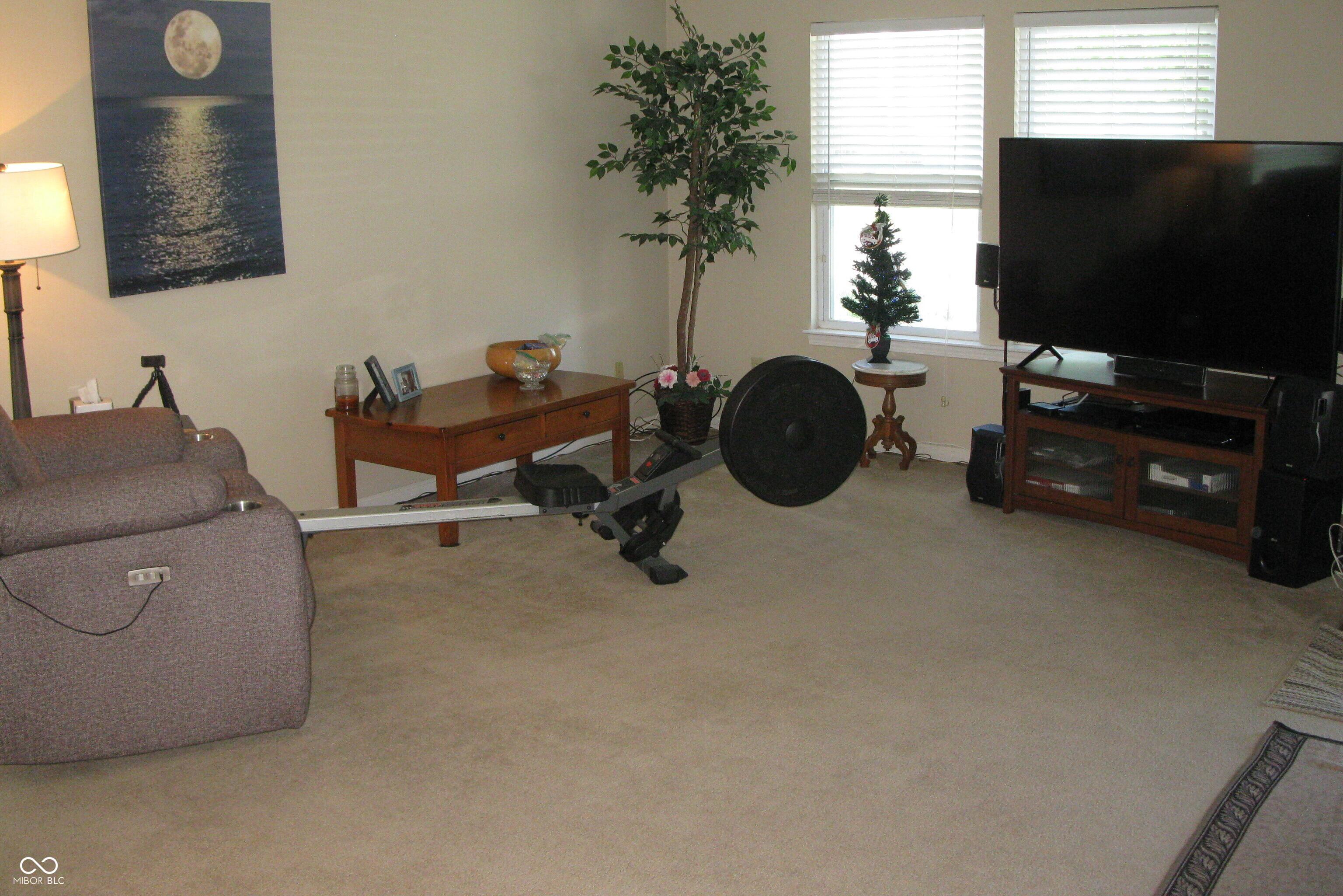 Photo #10