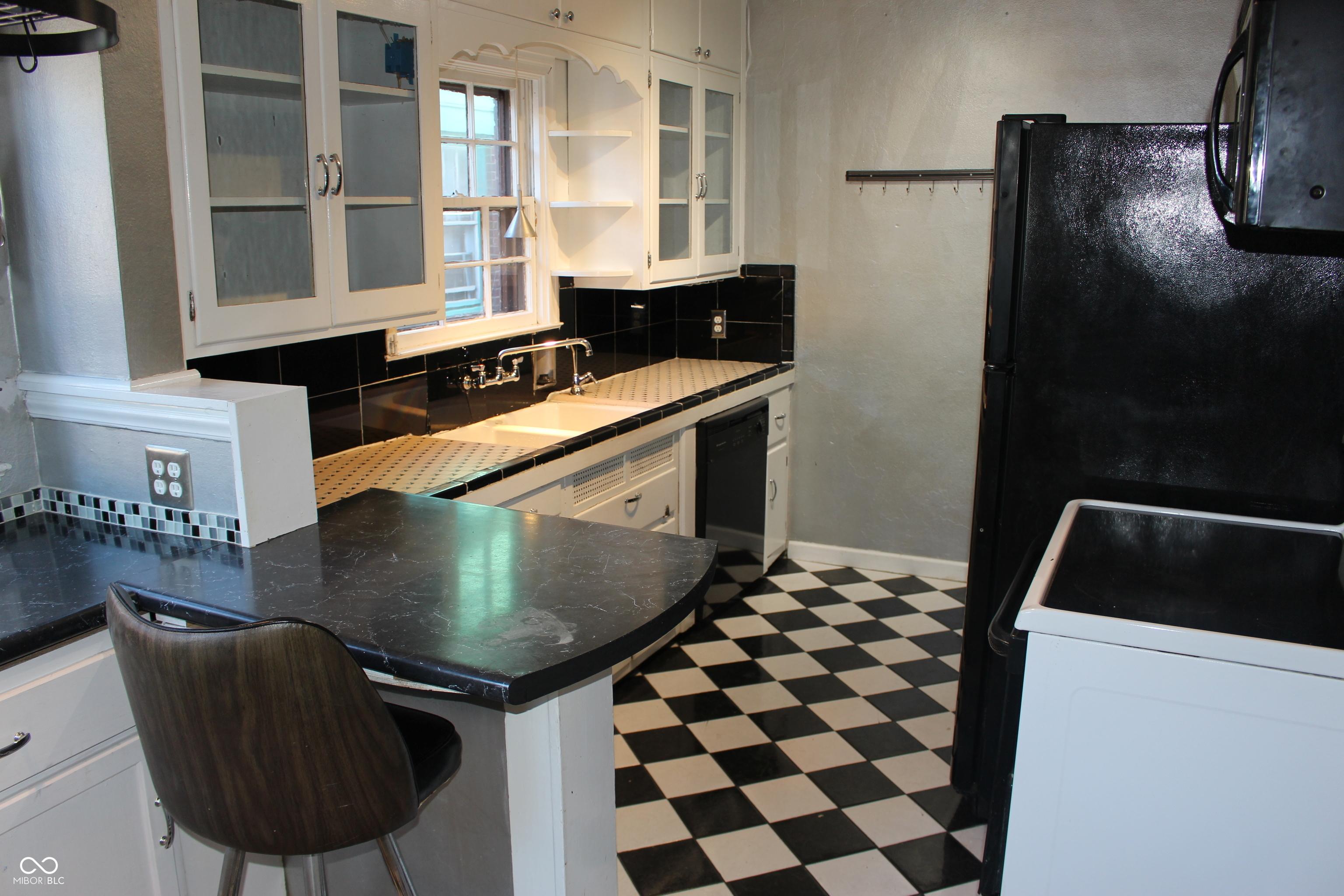 Photo #16