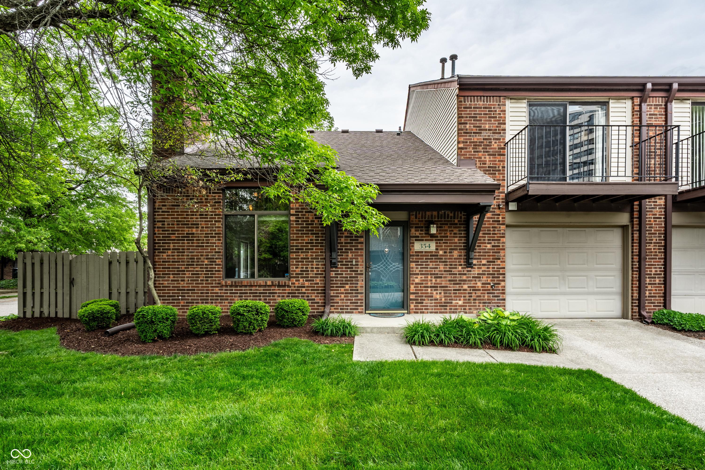 Photo one of 354 E Arch St Indianapolis IN 46202 | MLS 22034407