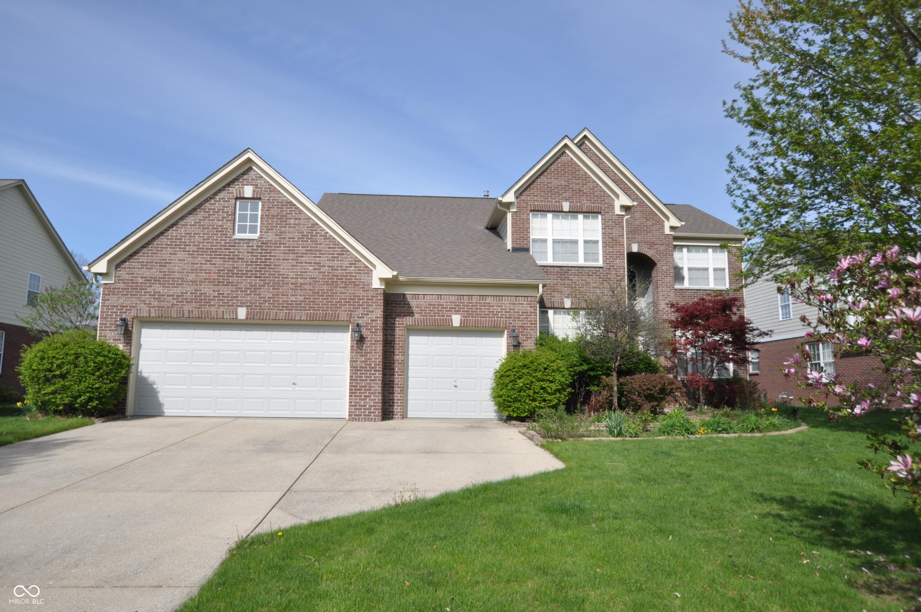Photo one of 6527 Briarwood Pl Zionsville IN 46077 | MLS 22034530