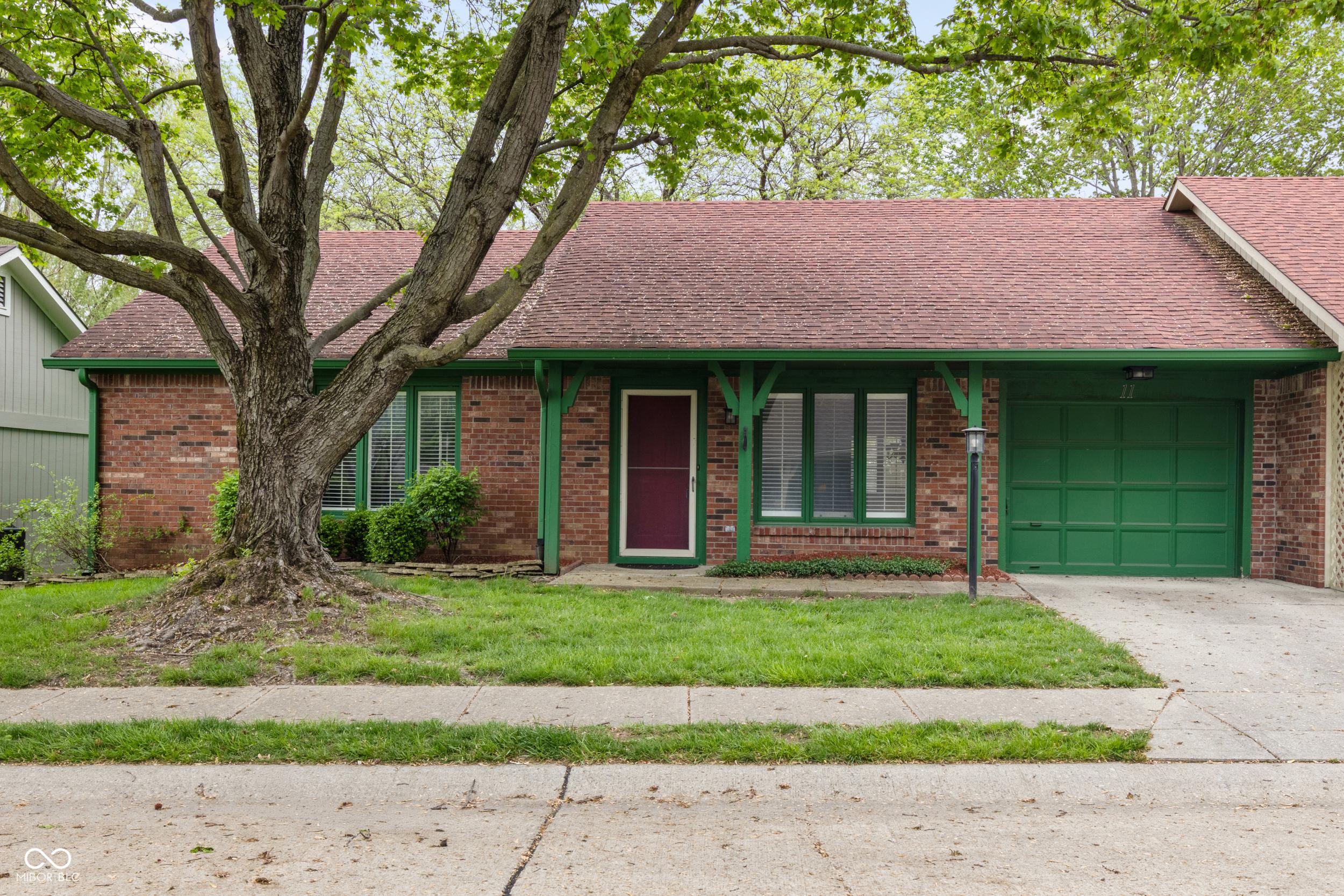 Photo one of 11 Woodacre Dr Carmel IN 46032 | MLS 22034993