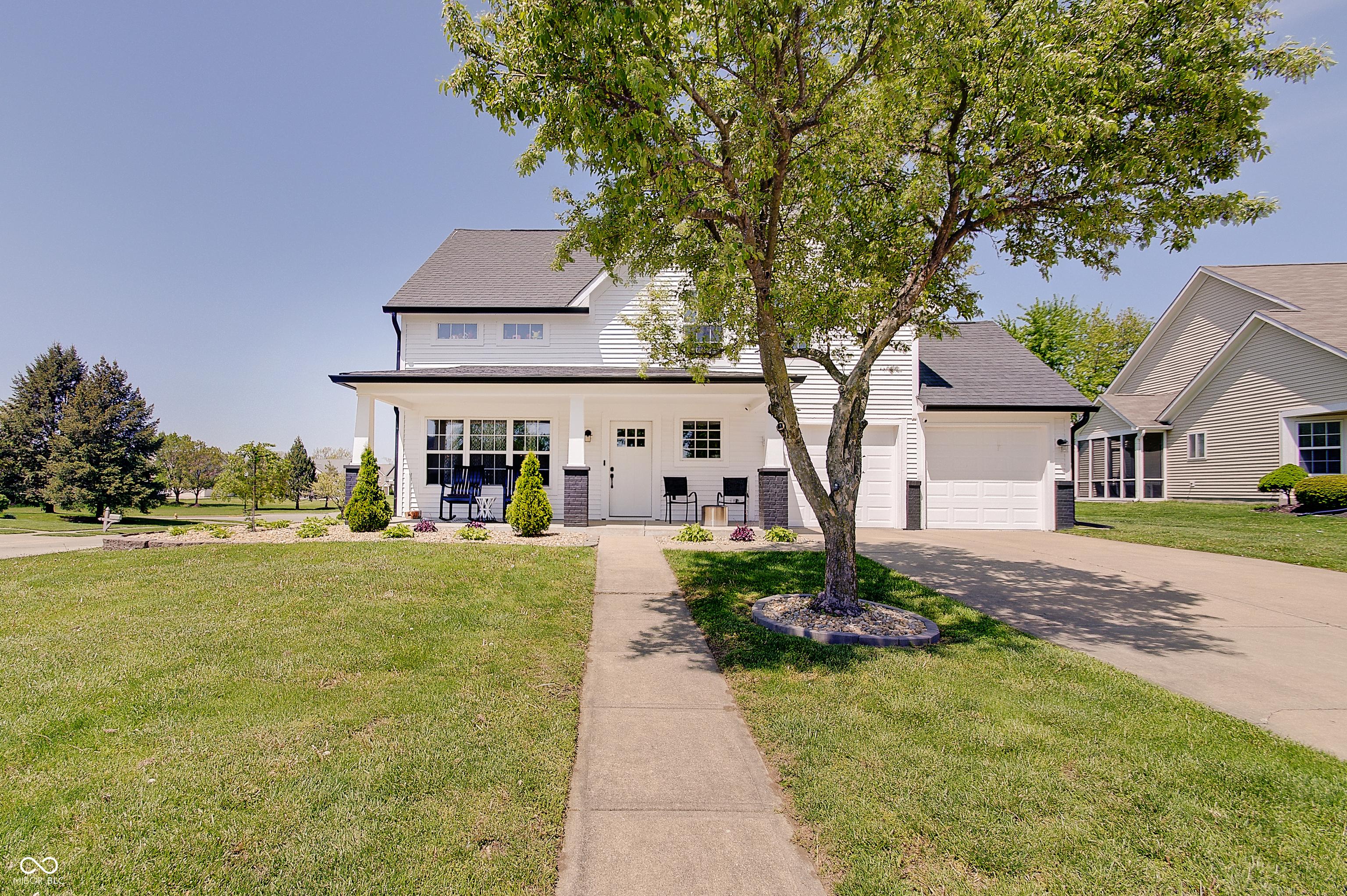 Photo one of 11124 Winterwood Dr Indianapolis IN 46235 | MLS 22035066